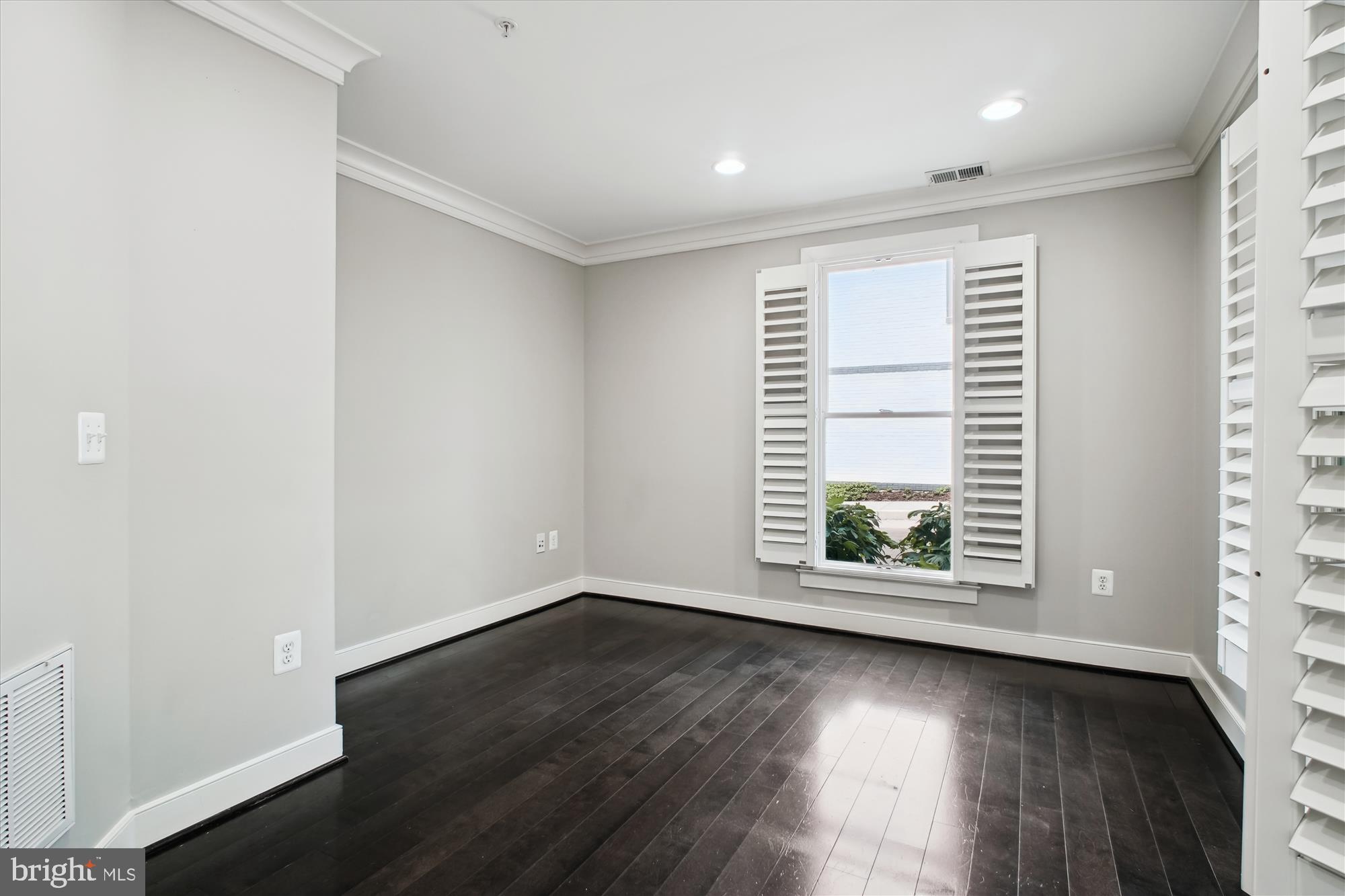 JAMES BLAND HOMES - Residential Lease