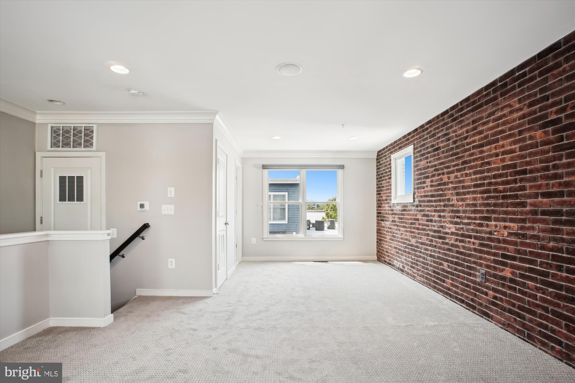 JAMES BLAND HOMES - Residential Lease