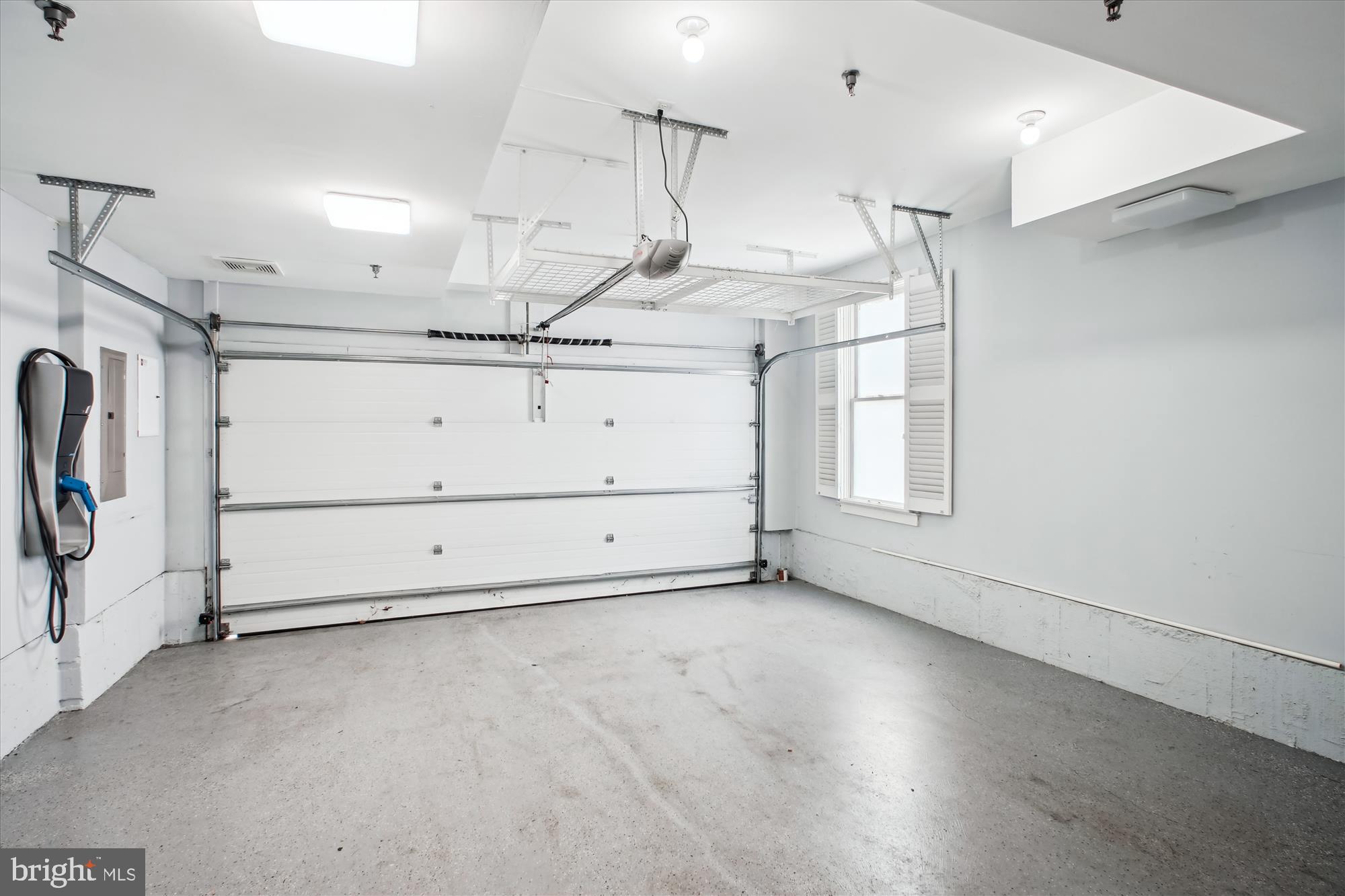 JAMES BLAND HOMES - Residential Lease