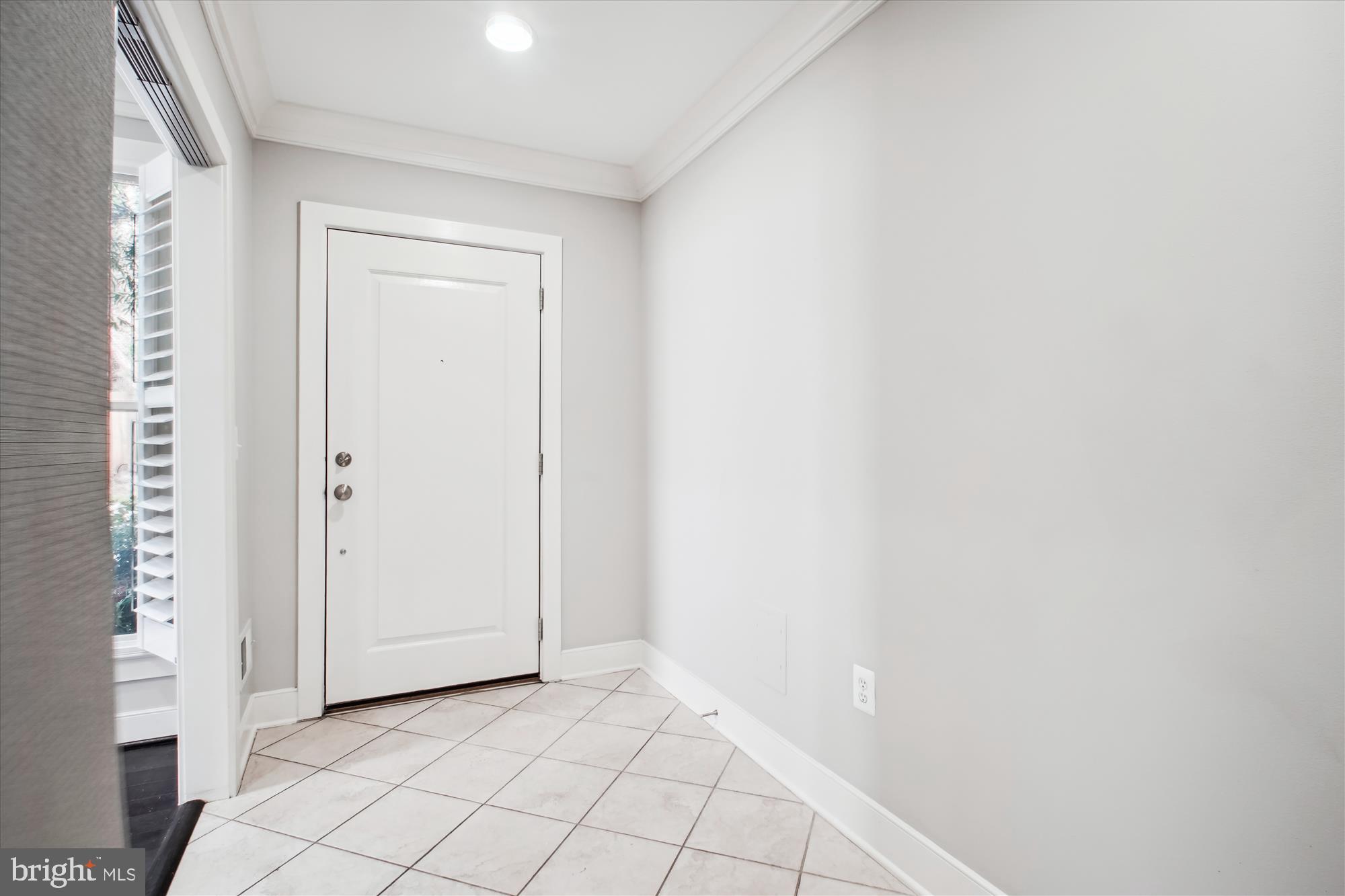 JAMES BLAND HOMES - Residential Lease