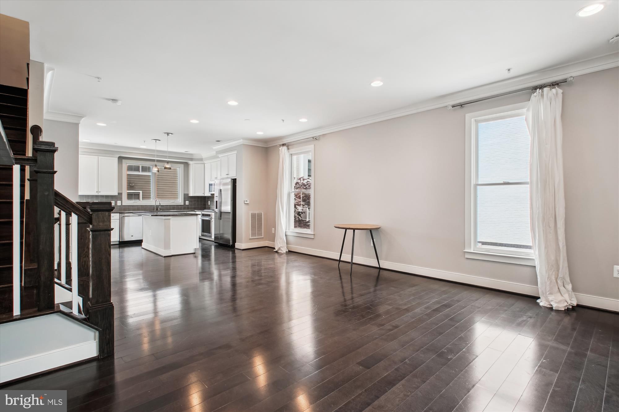 JAMES BLAND HOMES - Residential Lease