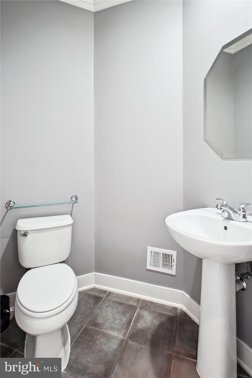 JAMES BLAND HOMES - Residential Lease