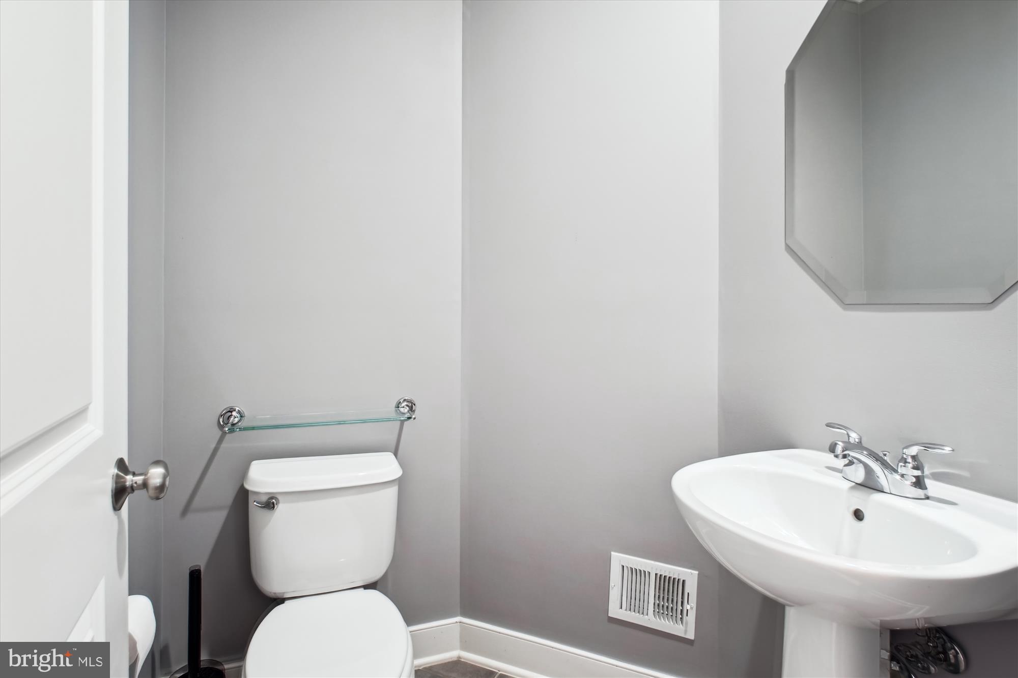 JAMES BLAND HOMES - Residential Lease