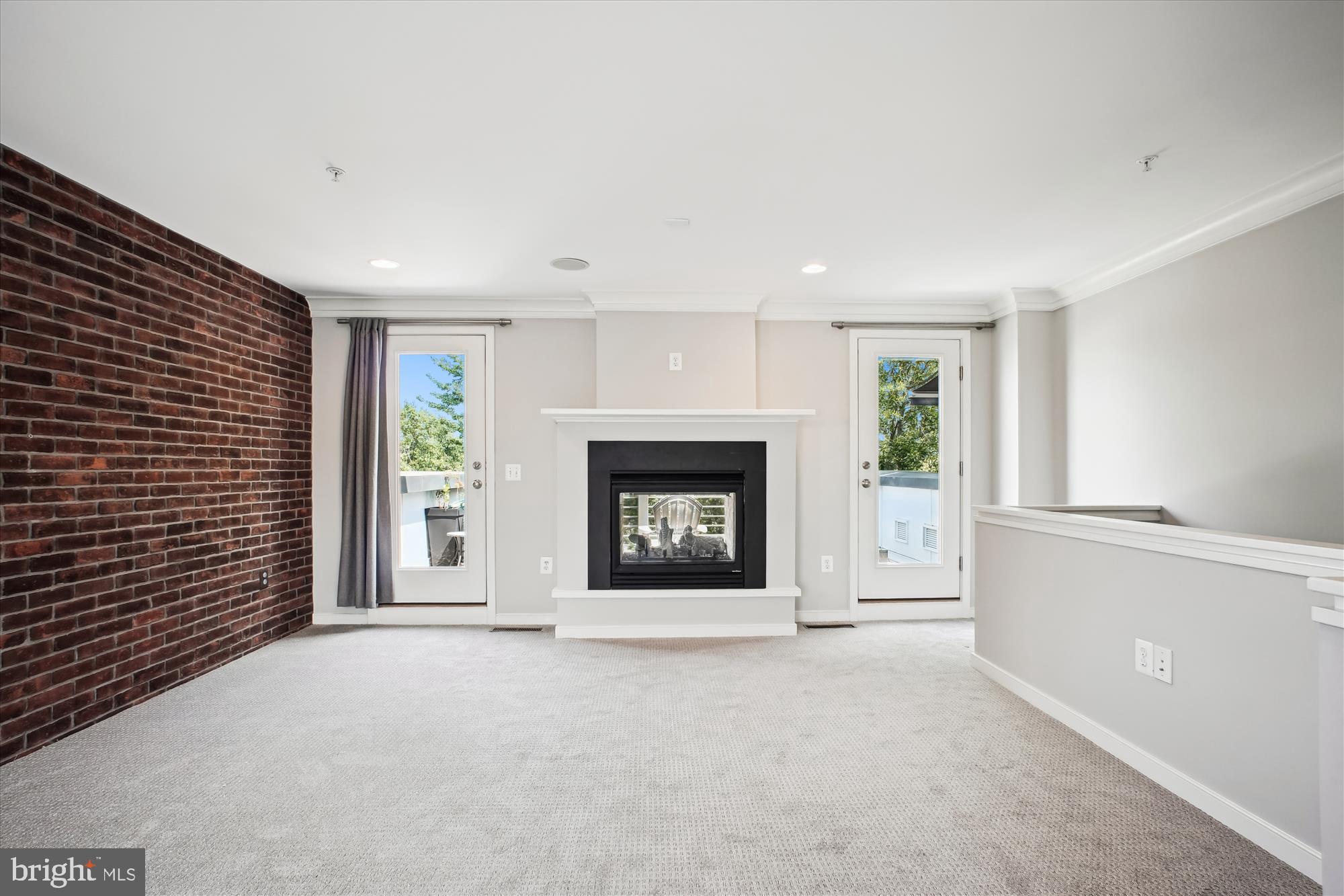 JAMES BLAND HOMES - Residential Lease