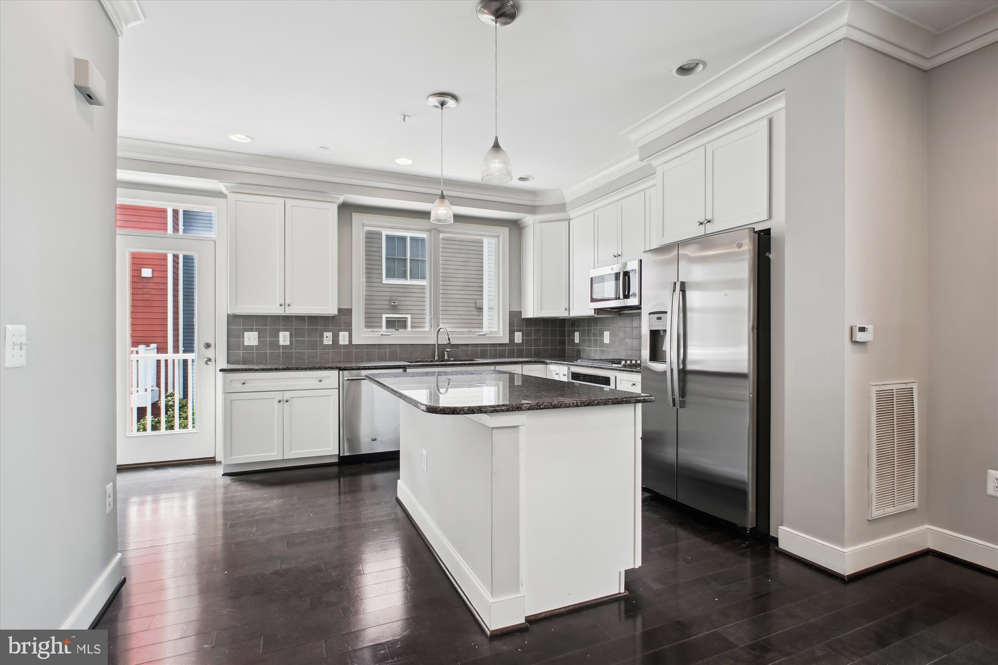 JAMES BLAND HOMES - Residential Lease