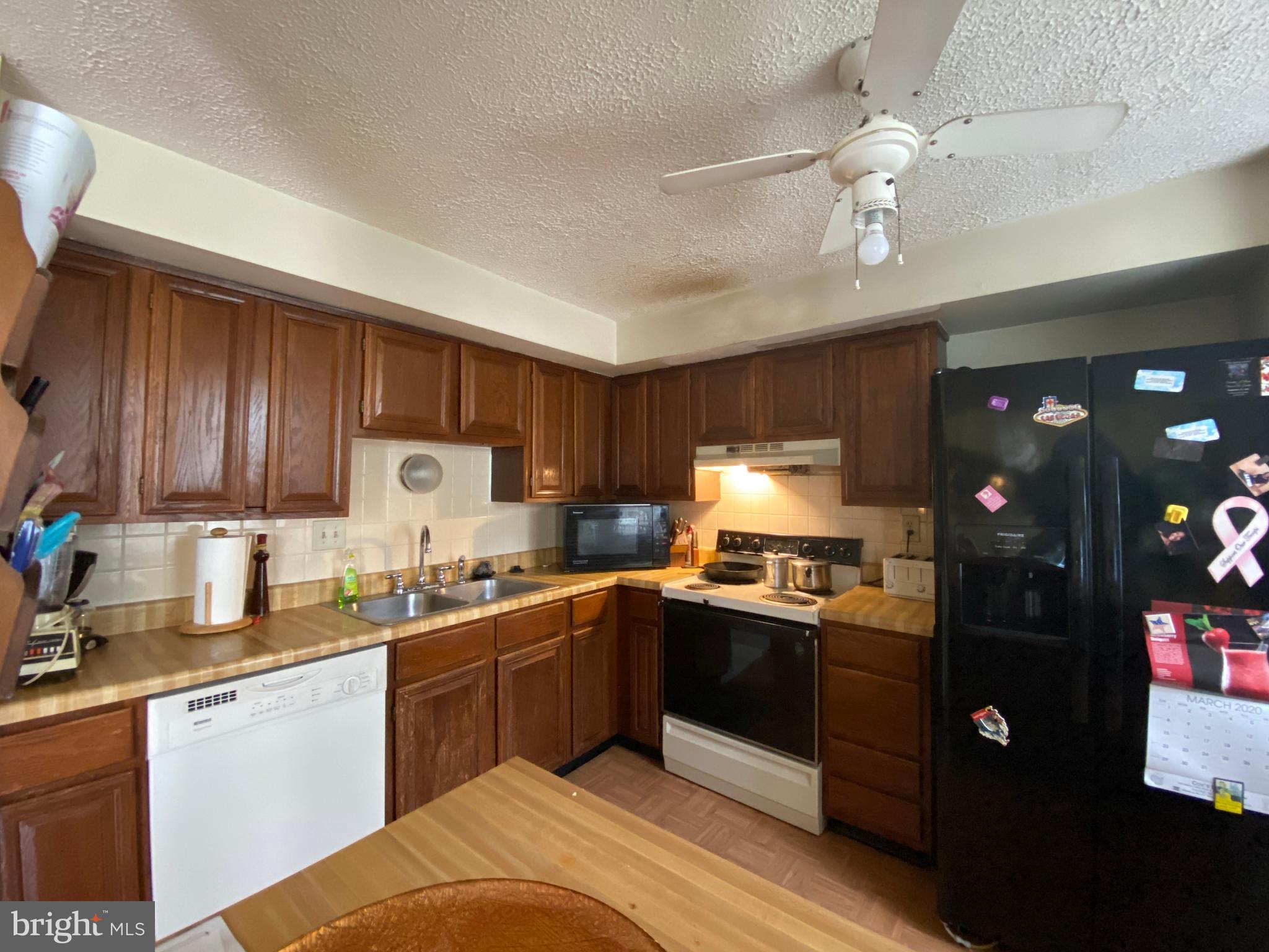 WILLOW HILLS- RESUB PARC - Residential