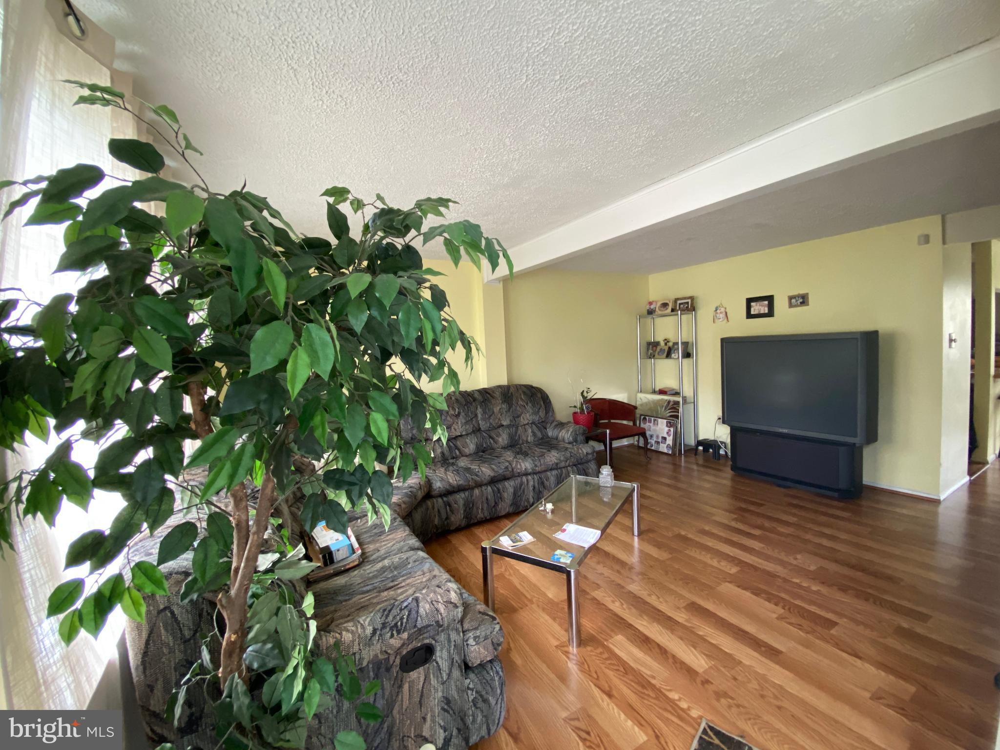 WILLOW HILLS- RESUB PARC - Residential