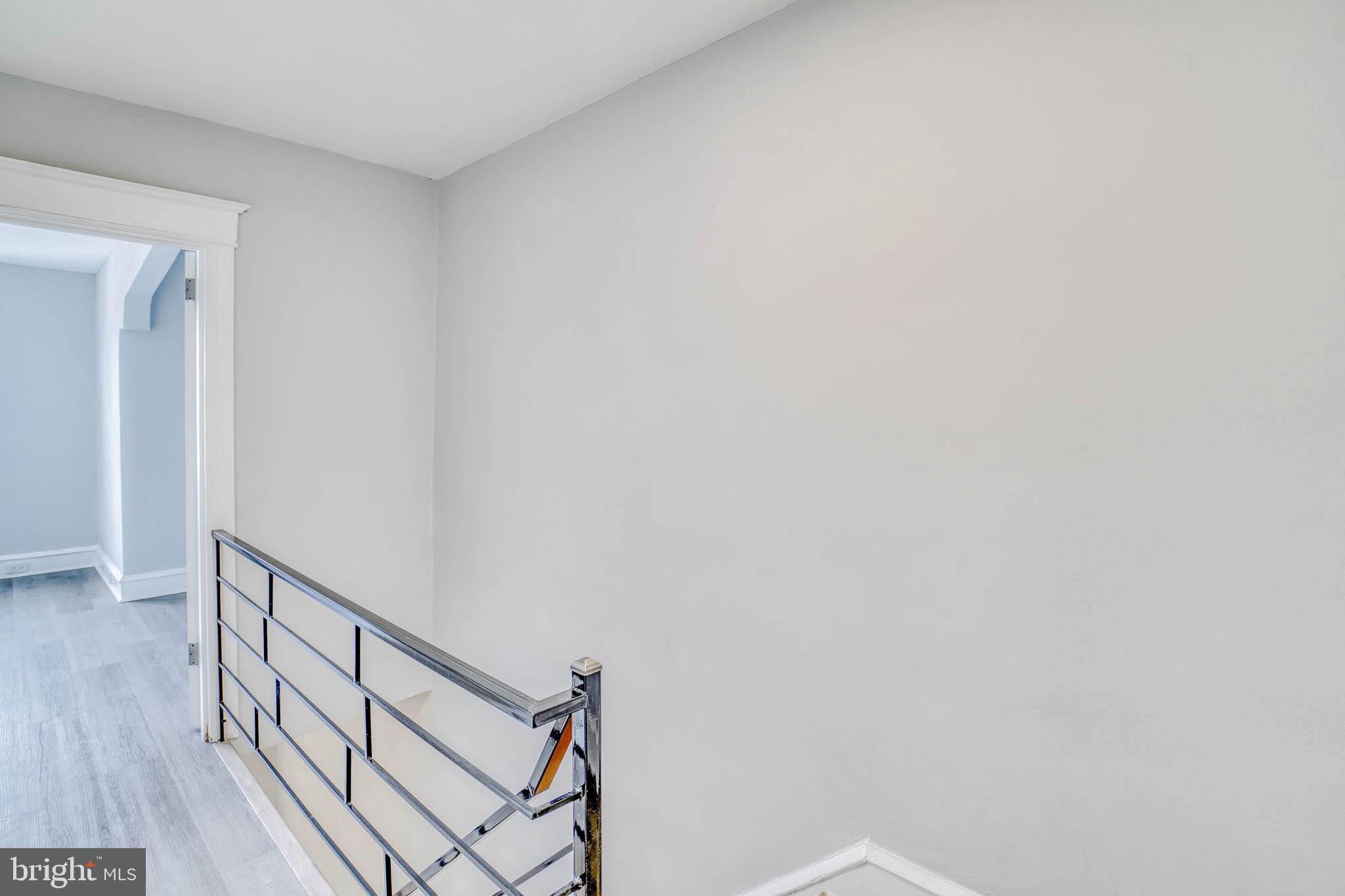 LAWNCREST - Residential