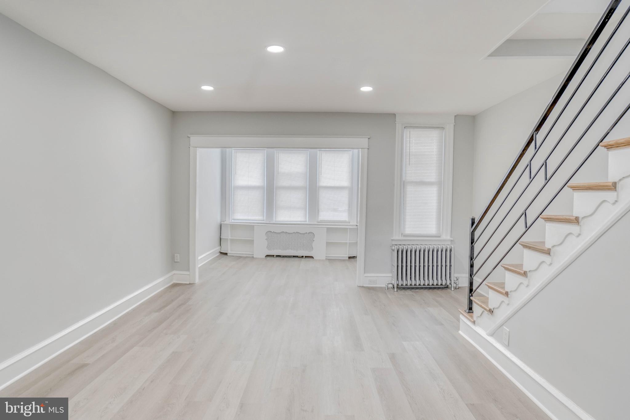 LAWNCREST - Residential