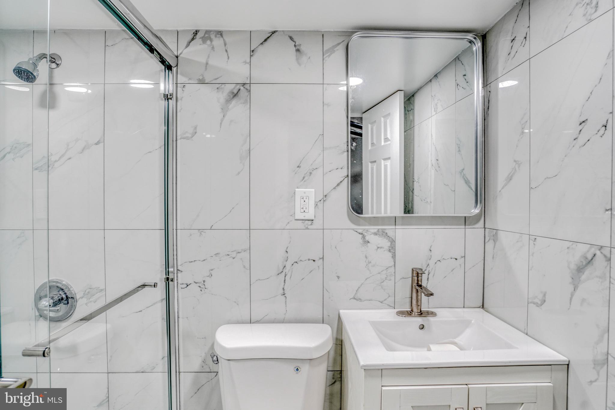 LAWNCREST - Residential