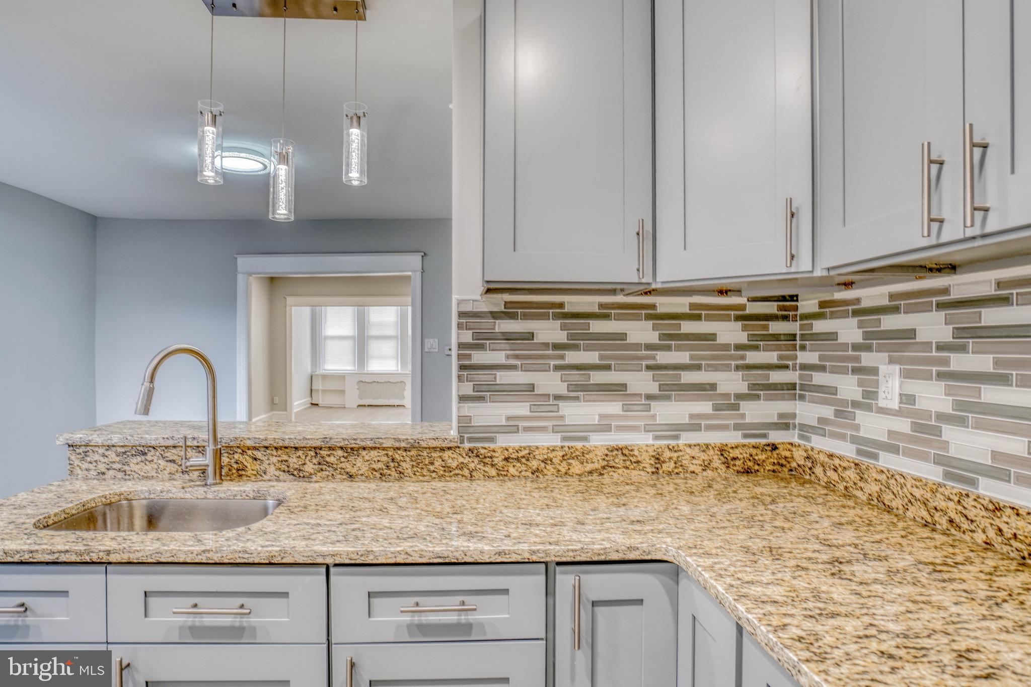 LAWNCREST - Residential