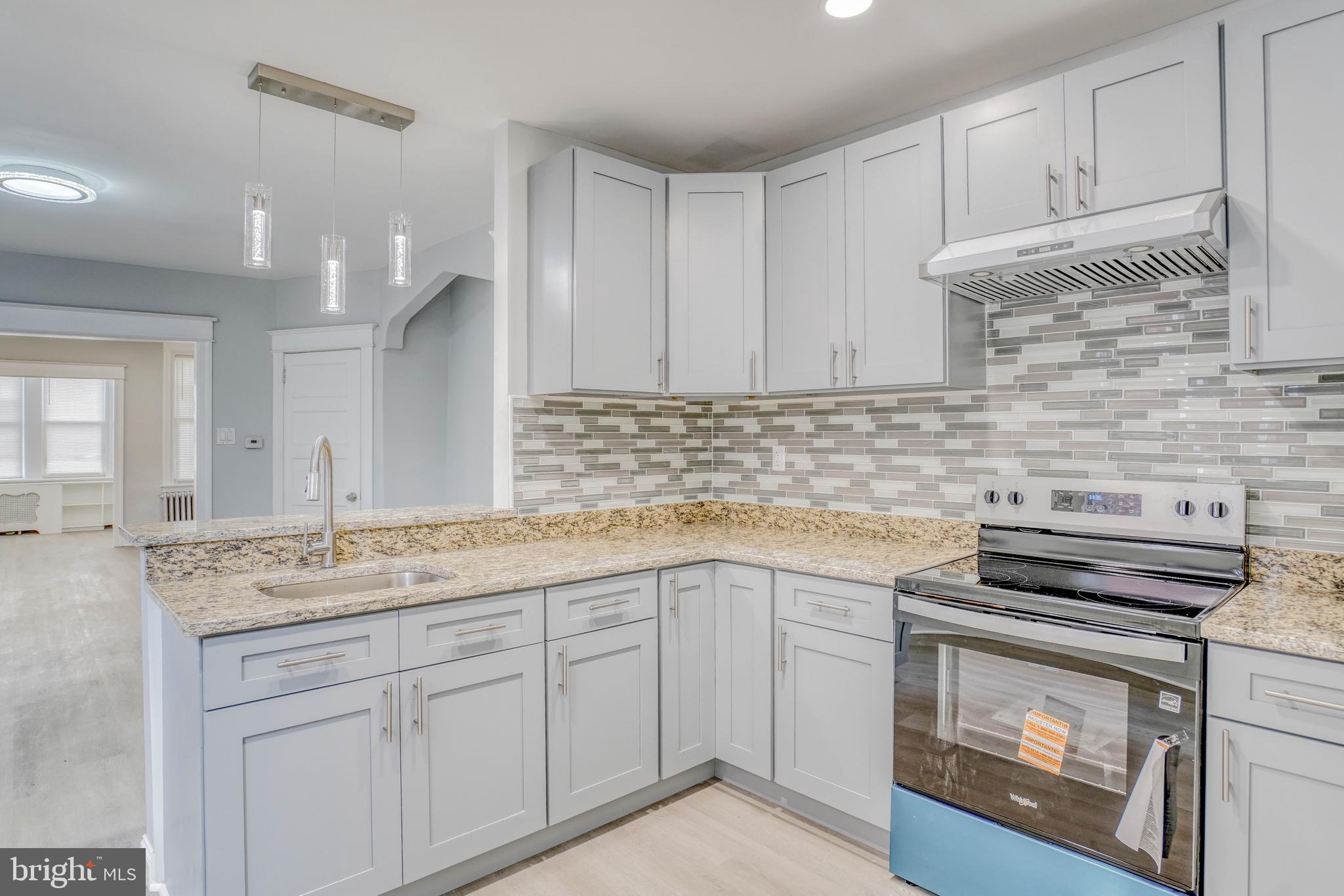 LAWNCREST - Residential