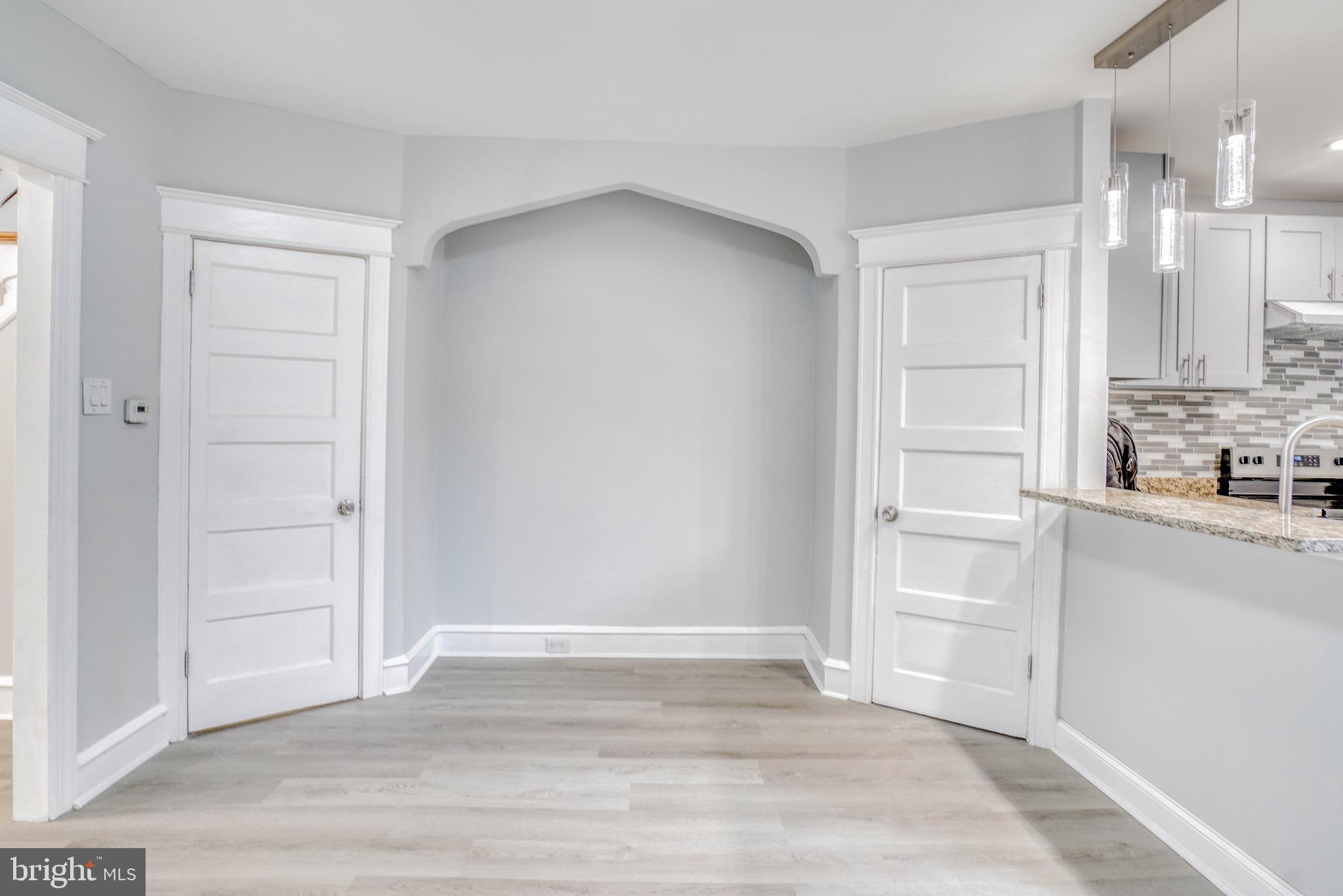 LAWNCREST - Residential