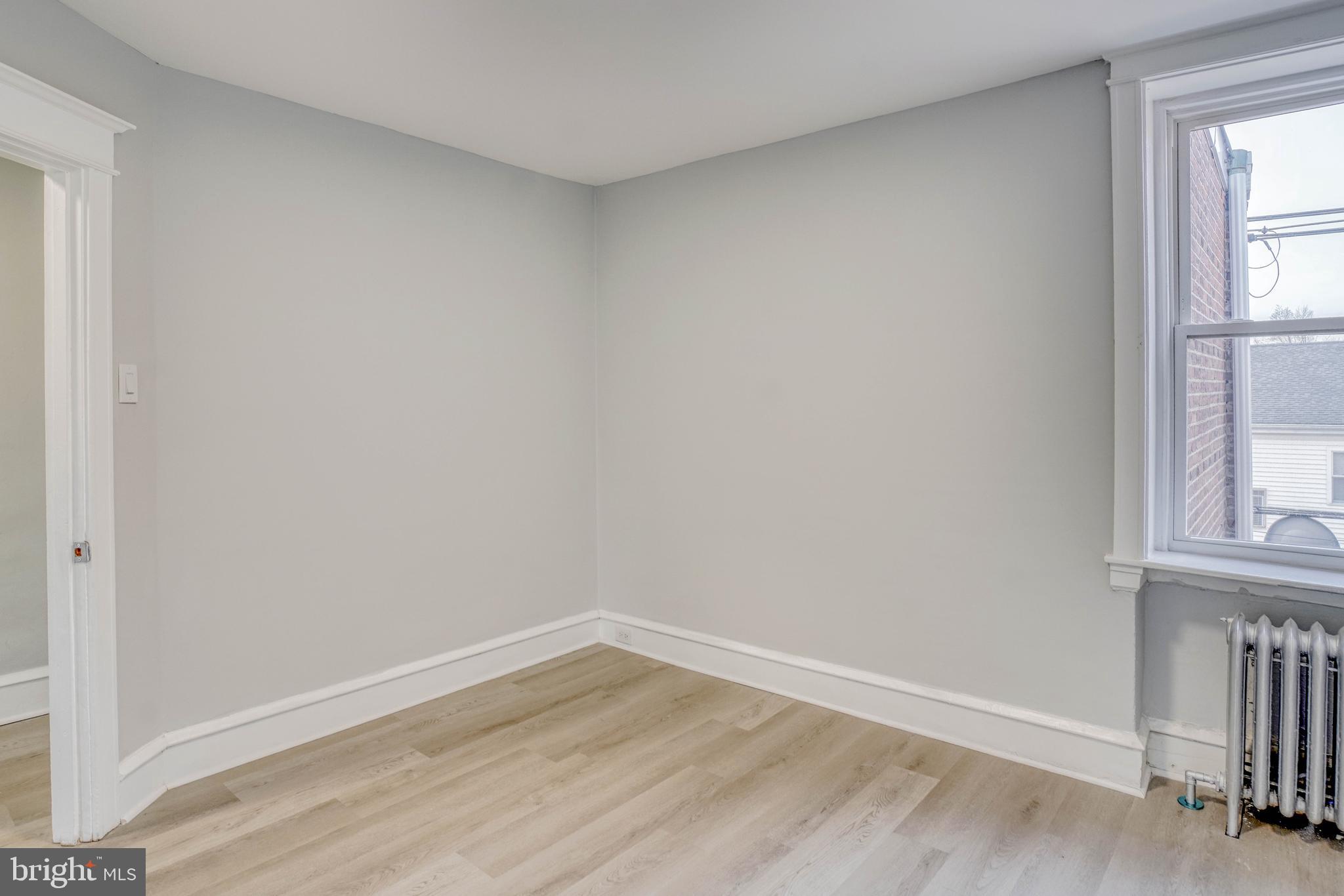 LAWNCREST - Residential