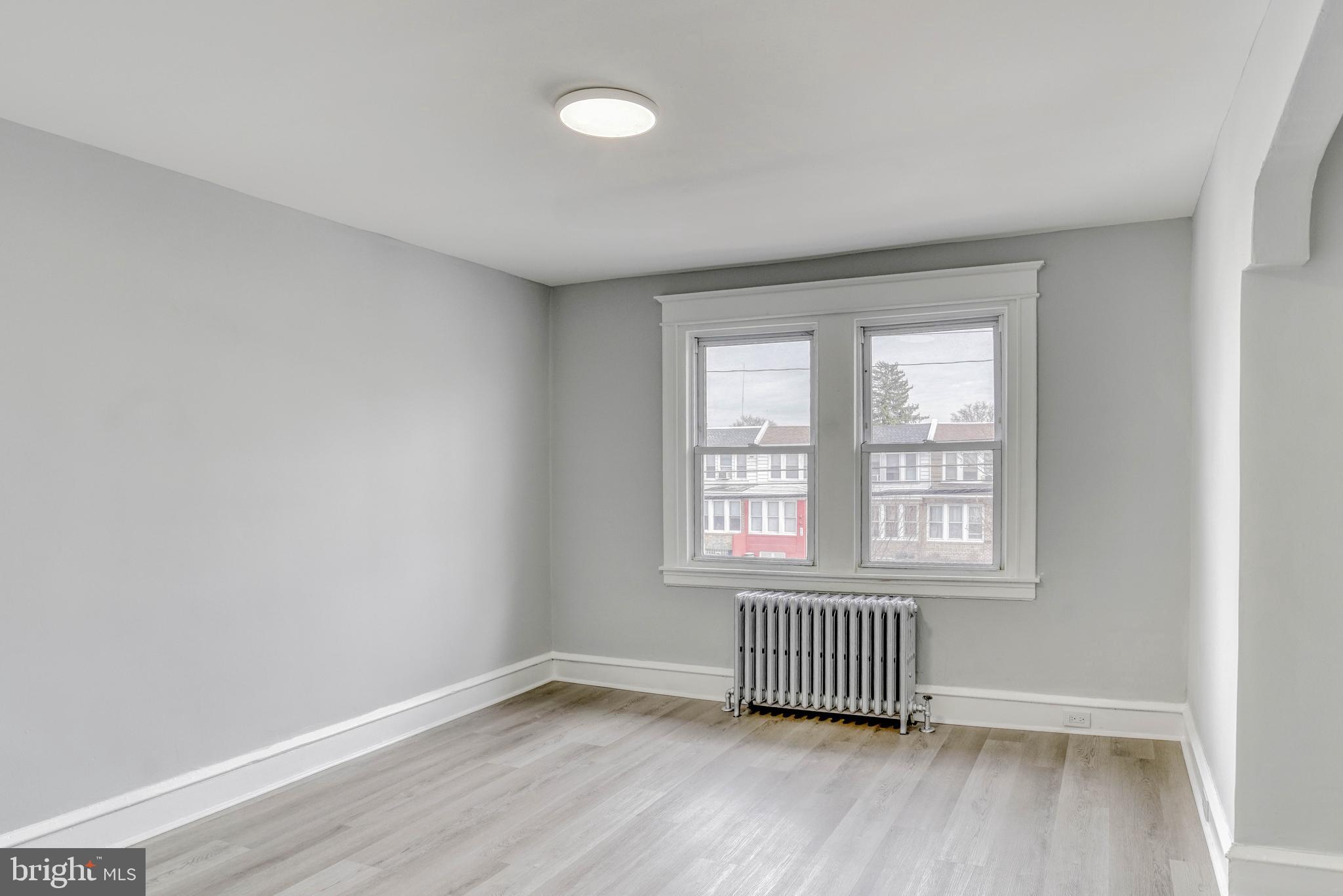 LAWNCREST - Residential