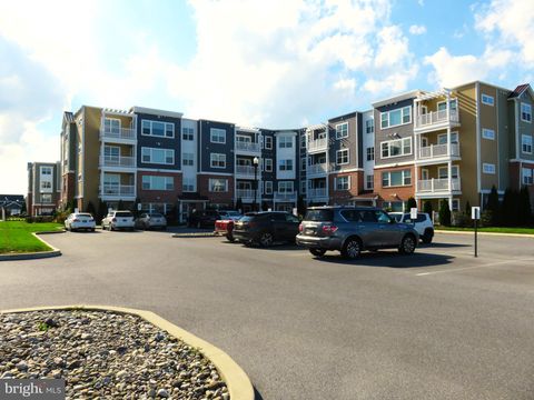 Condo For Sale - 24238 Zinfandel Lane Ln #R404<br/> LEWES, DE 19958