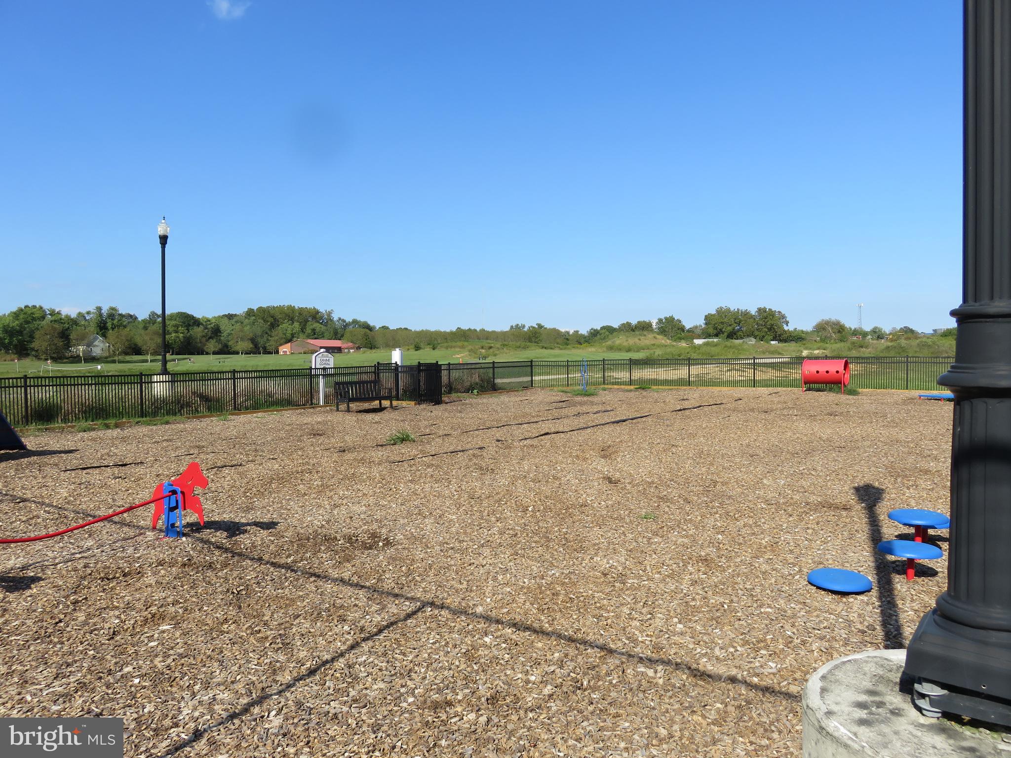 VINEYARDS AT NASSAU VALLEY - Residential