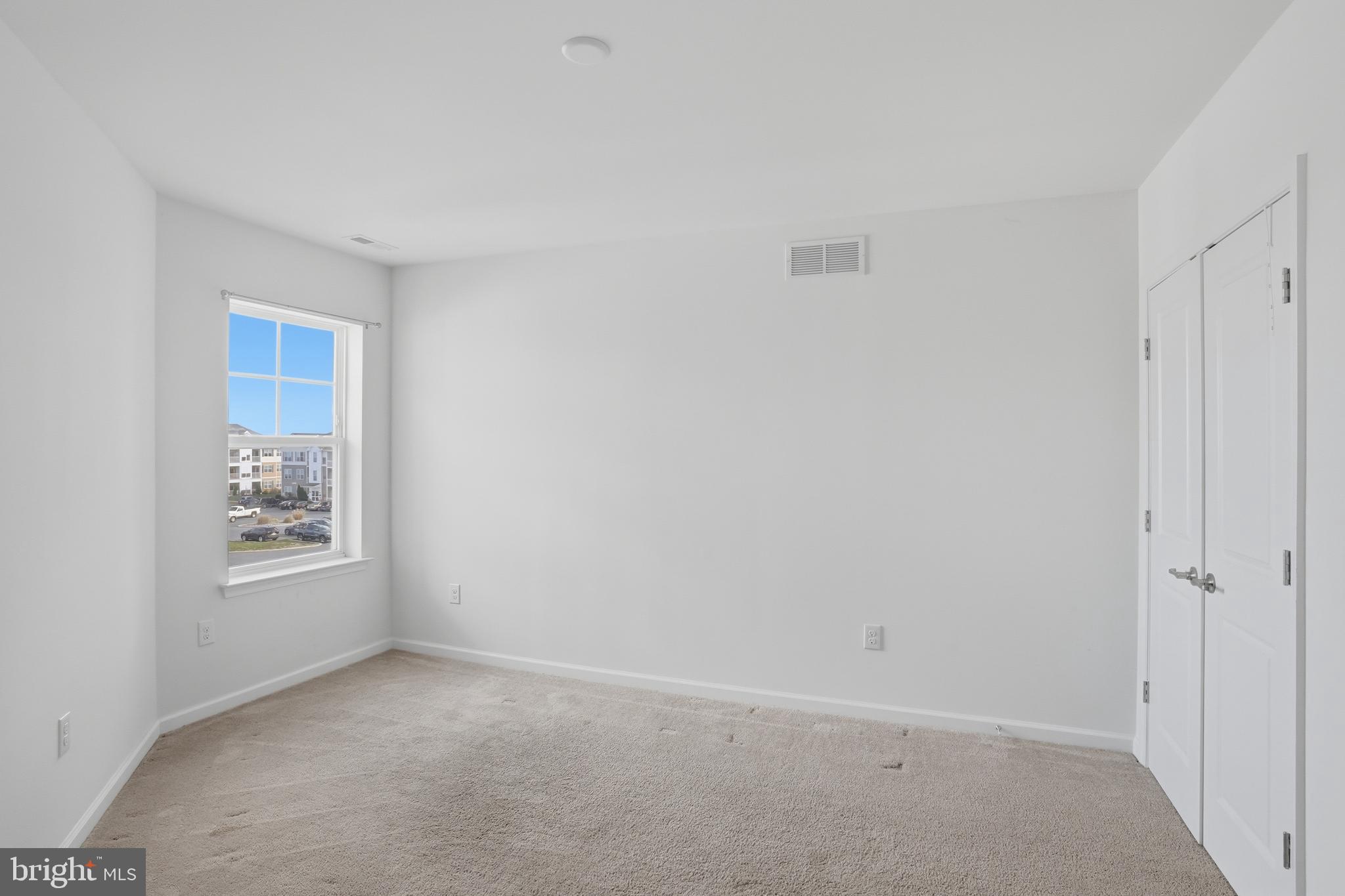 VINEYARDS AT NASSAU VALLEY - Residential