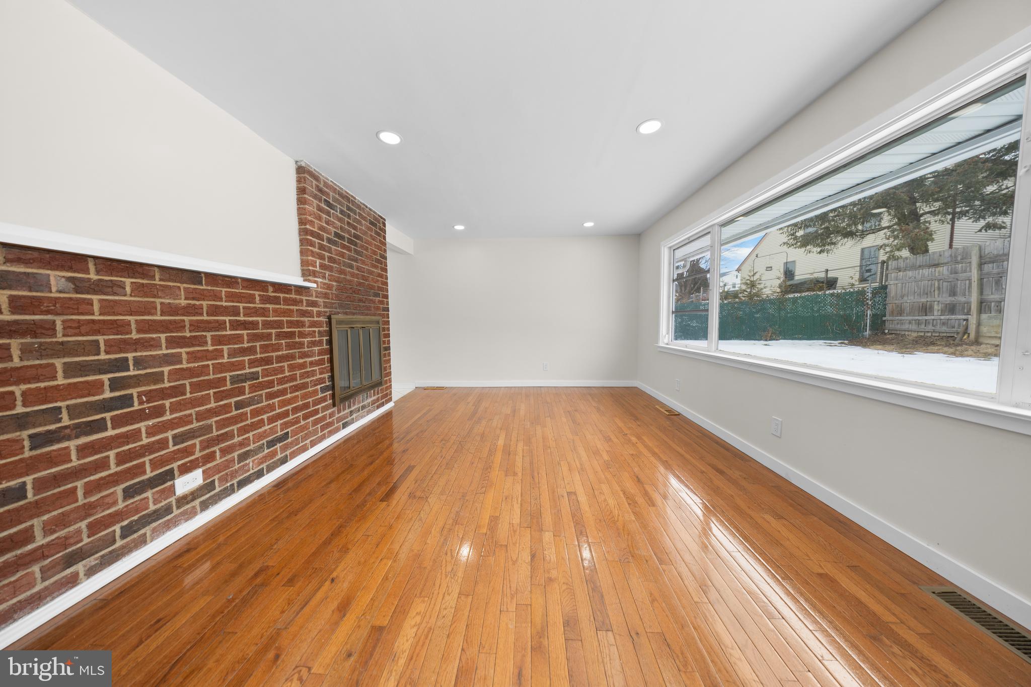 PINE VALLEY - Residential