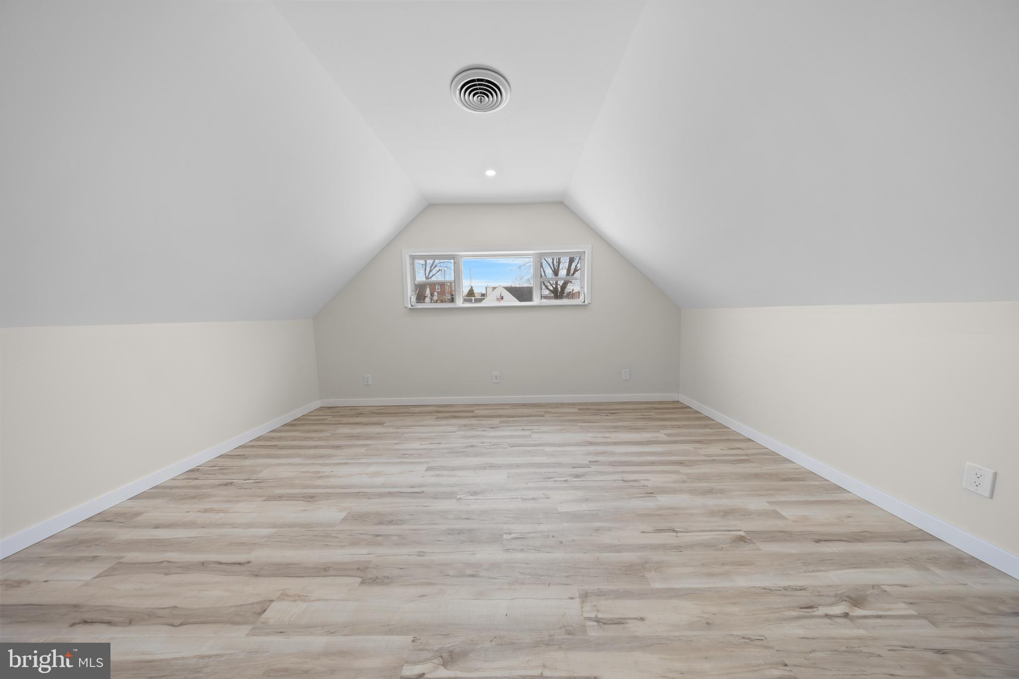 PINE VALLEY - Residential