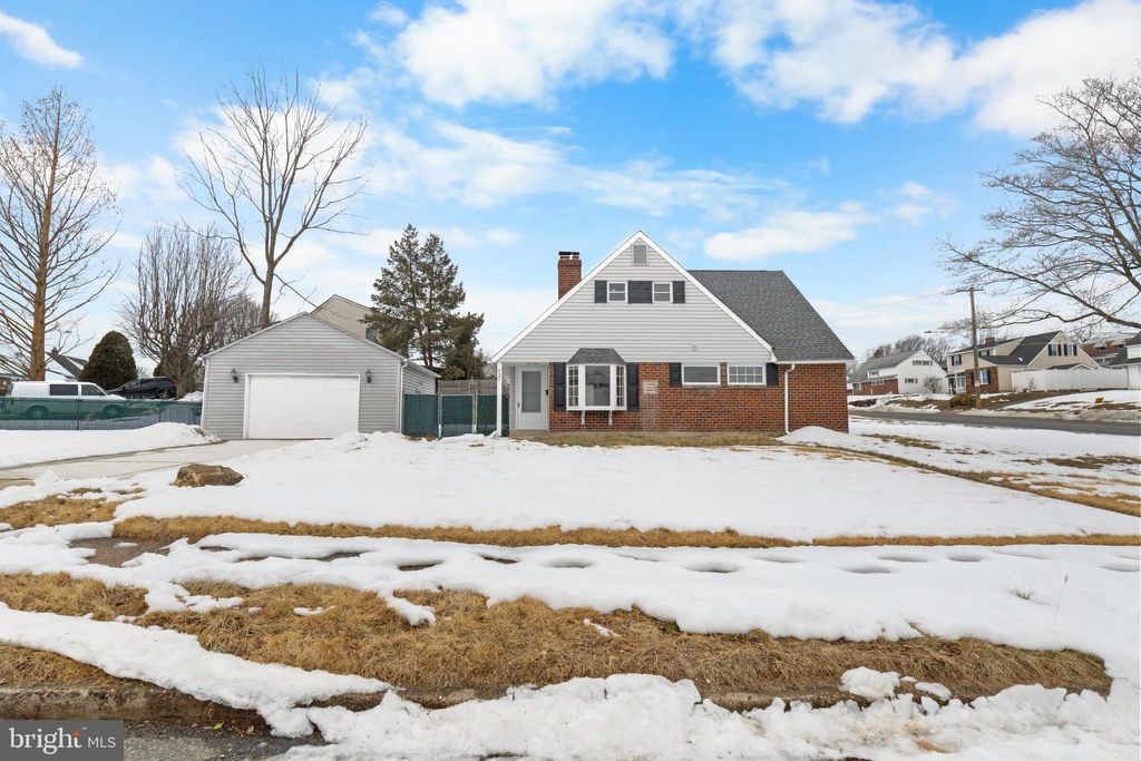 Photo of 727 Sherrie Road, PHILADELPHIA, PA 19115 (MLS # PAPH2582494)