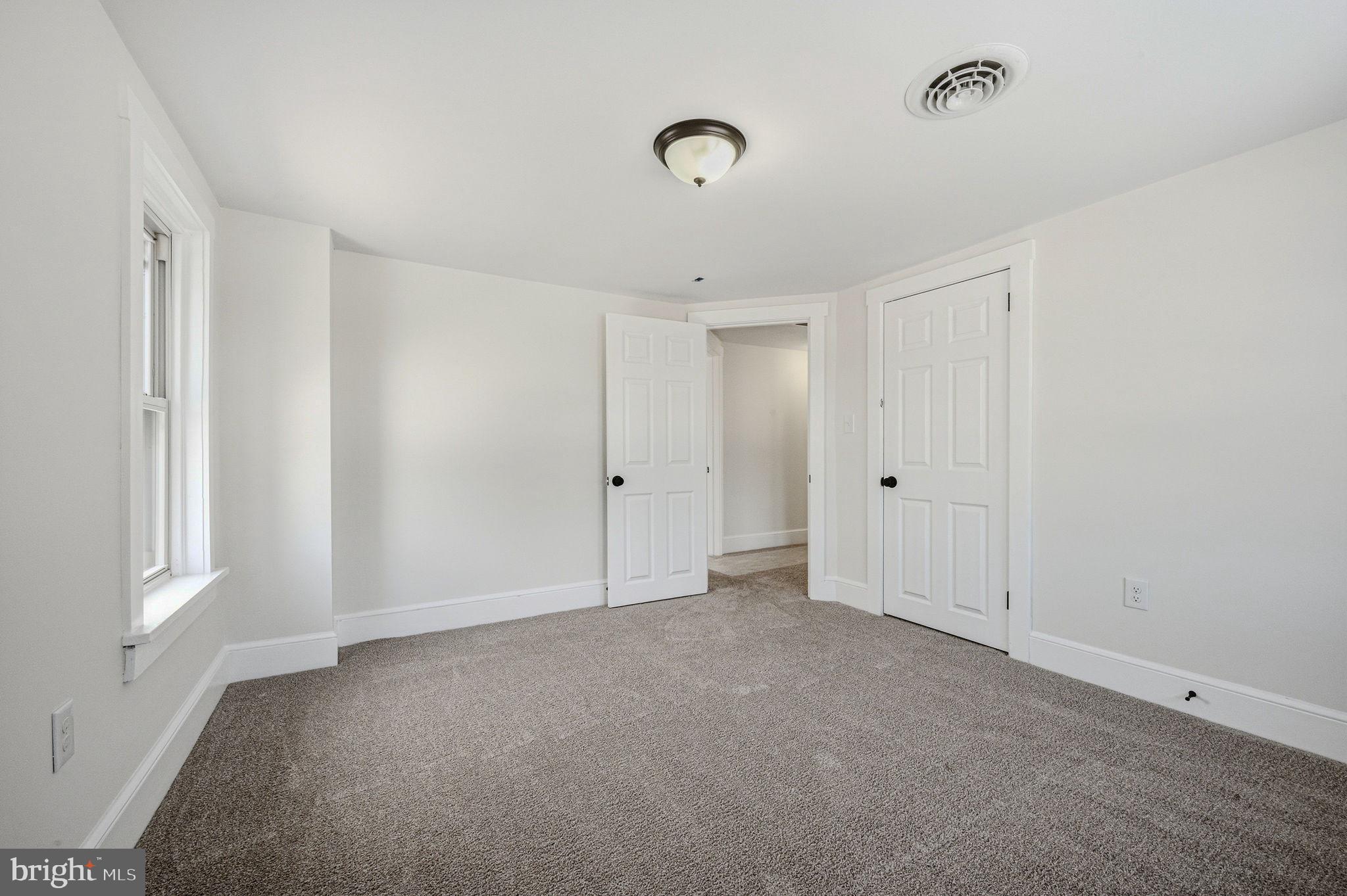 NEWARK - Residential