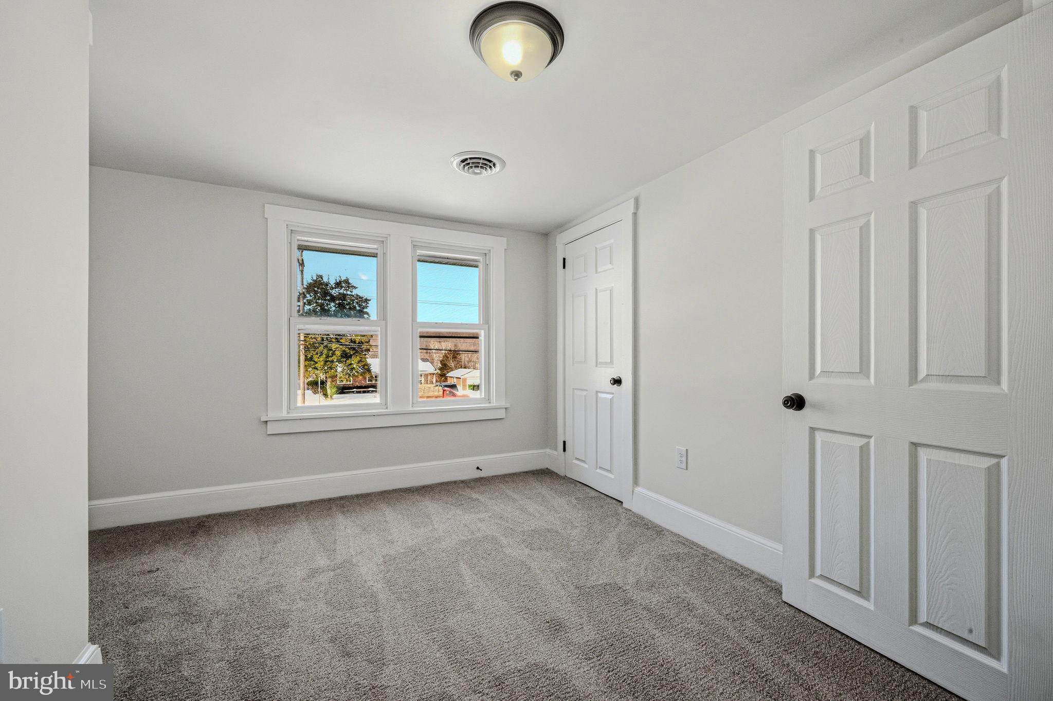 NEWARK - Residential