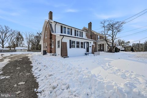 208 CAPITOL TRAIL NEWARK DE 19711