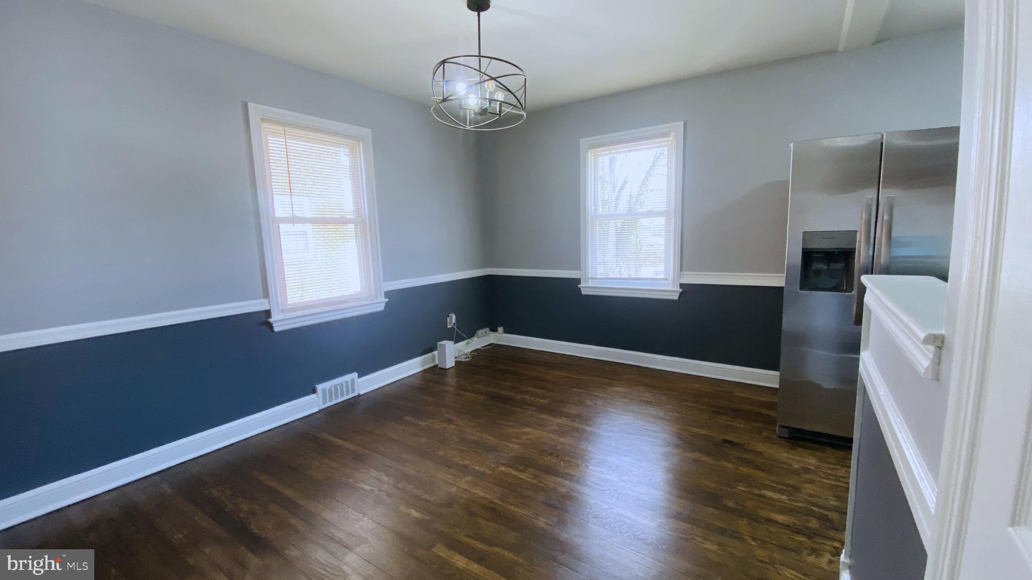 SEVEN OAKS - Residential