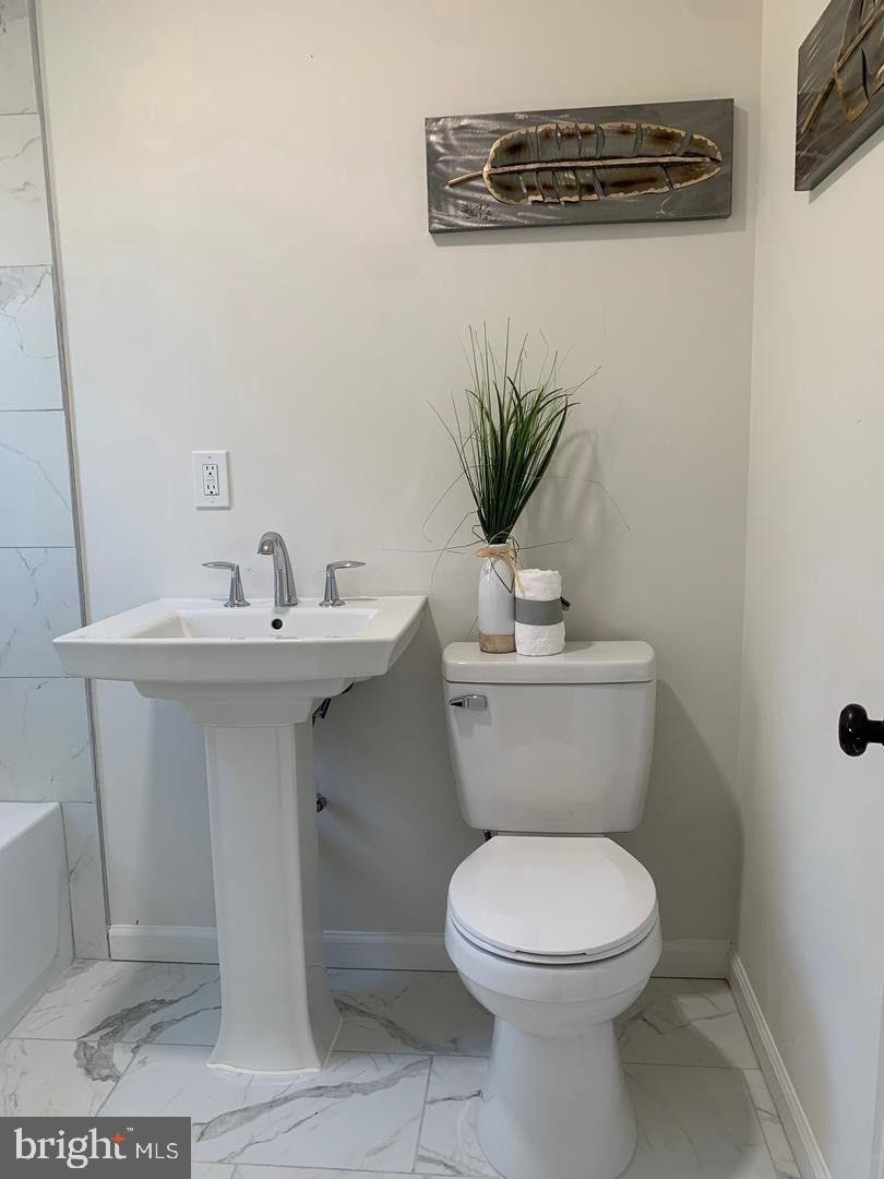 SEVEN OAKS - Residential