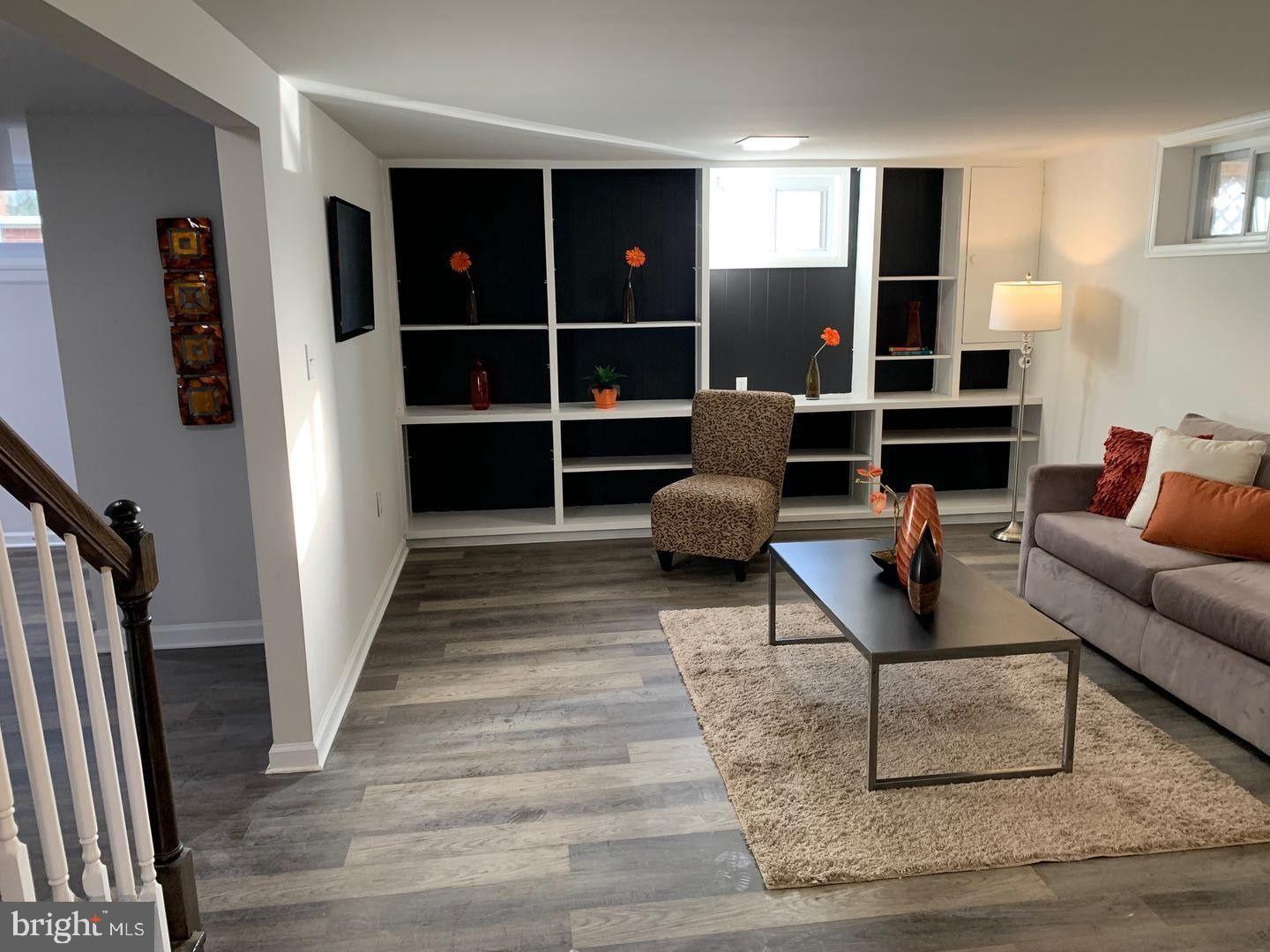 SEVEN OAKS - Residential