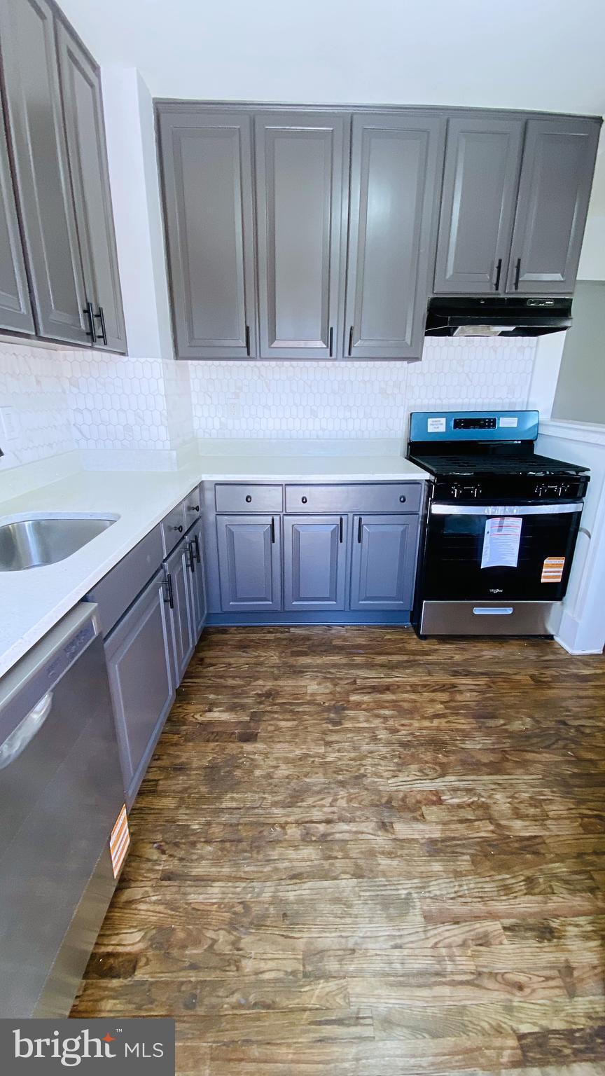 SEVEN OAKS - Residential