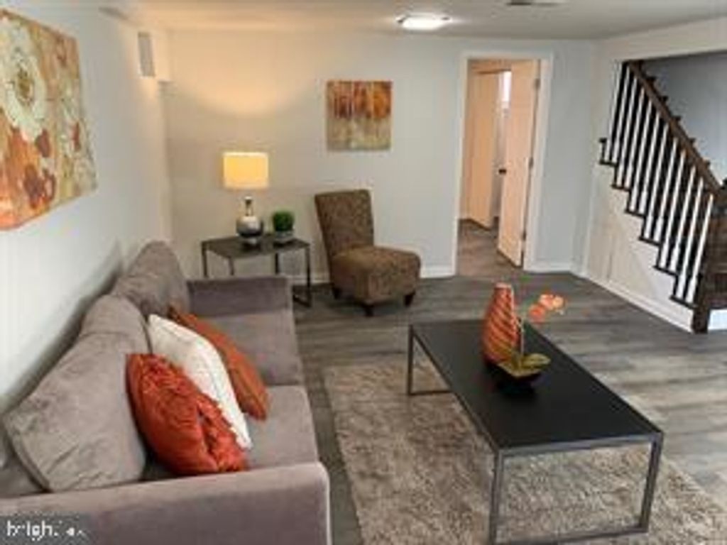 Photo of 9407 Colesville Road, SILVER SPRING, MD 20901 (MLS # MDMC2206734)