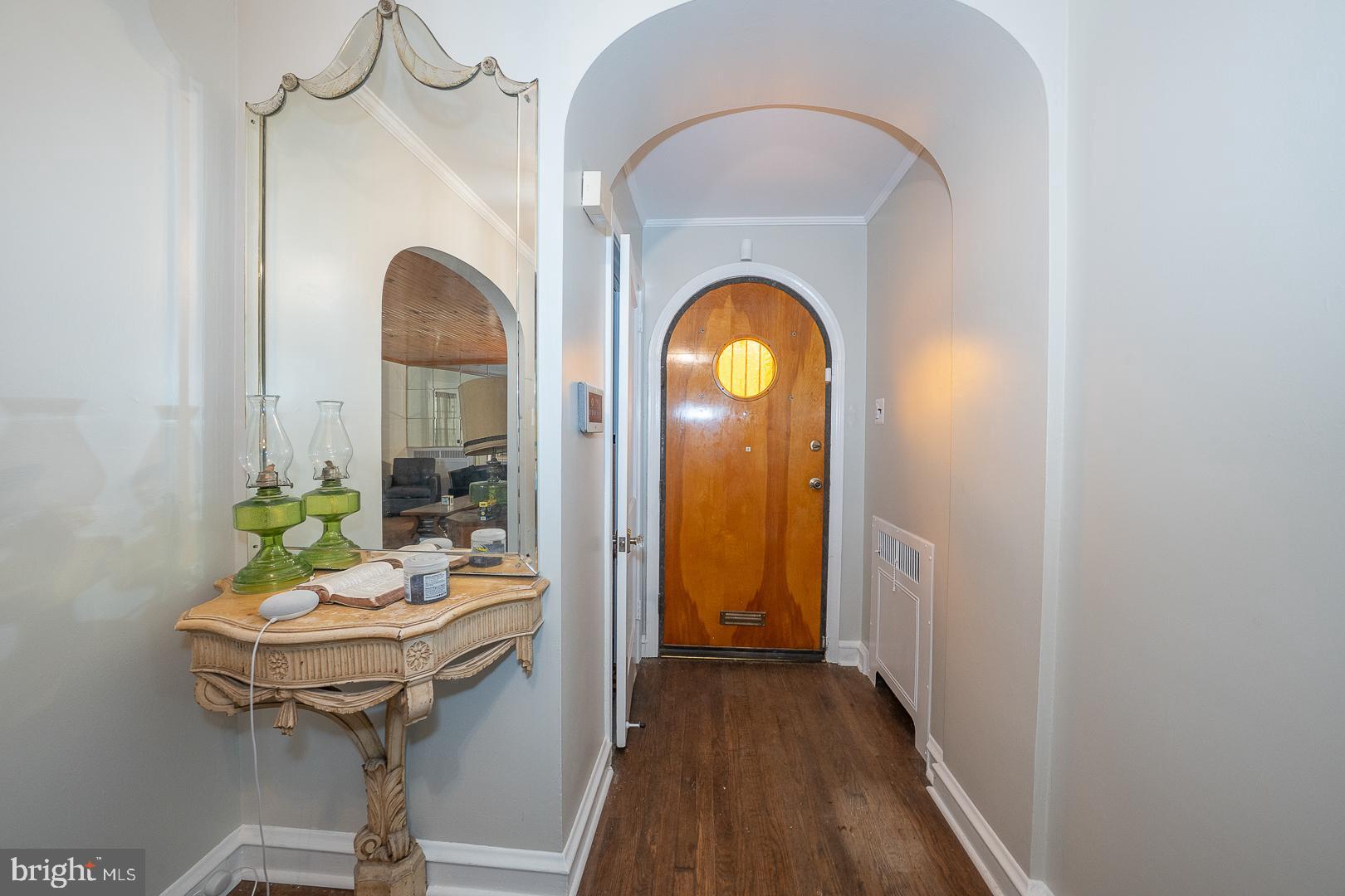 EAST OAK LANE - Residential