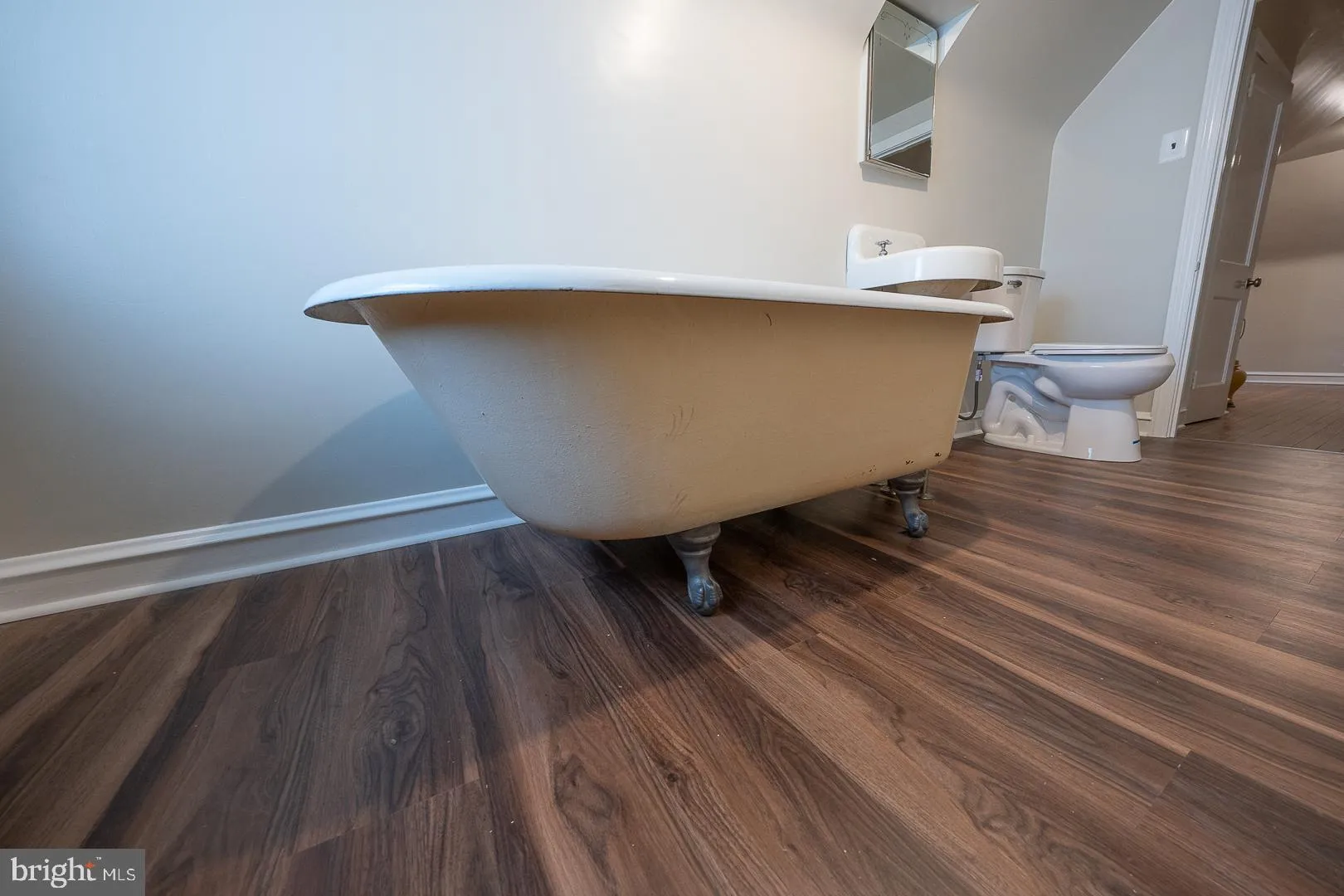 Philadelphia, Pennsylvania 19126, United States, 5 Bedrooms Bedrooms, ,5 BathroomsBathrooms,Residential,Active,232771