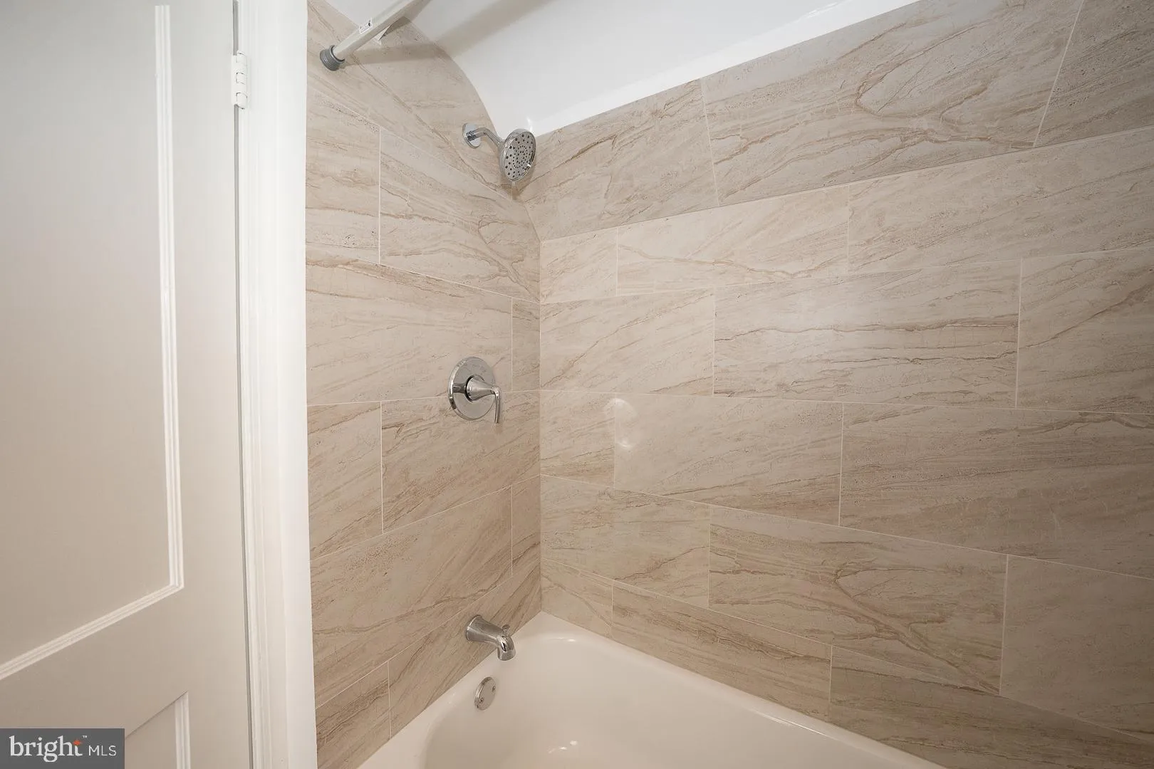 Philadelphia, Pennsylvania 19126, United States, 5 Bedrooms Bedrooms, ,5 BathroomsBathrooms,Residential,Active,232771