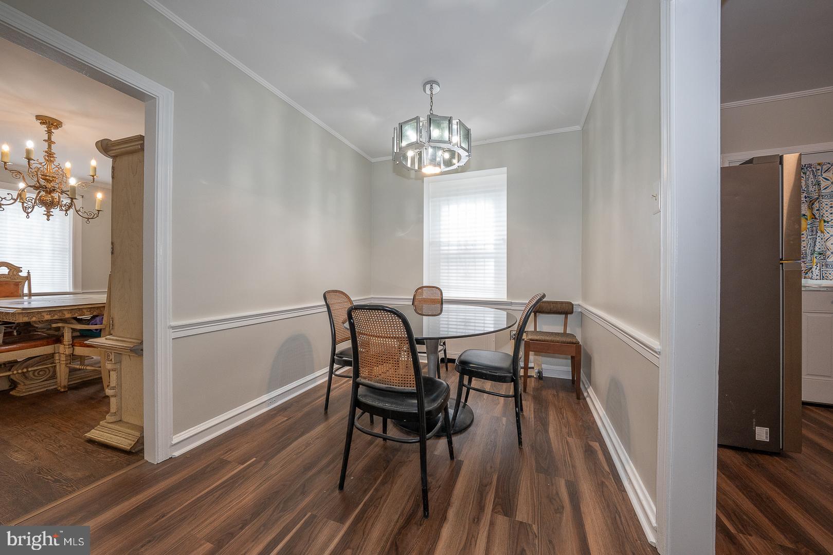 EAST OAK LANE - Residential