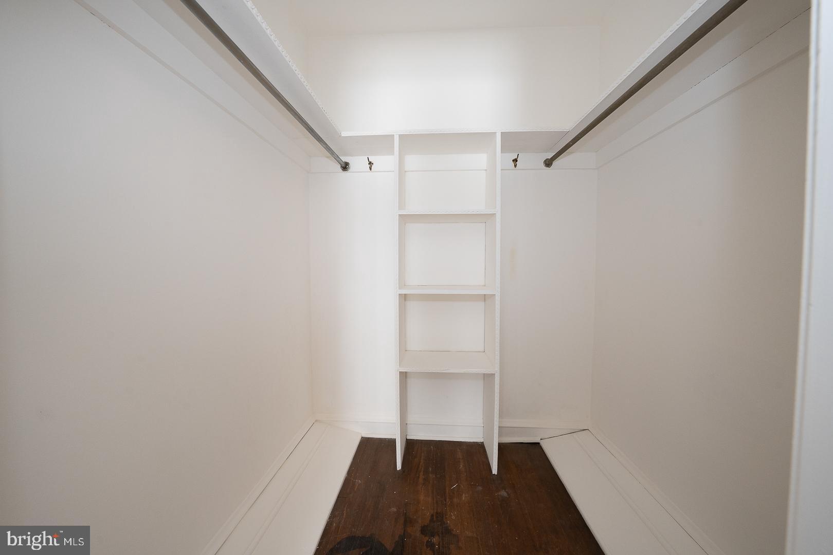 EAST OAK LANE - Residential