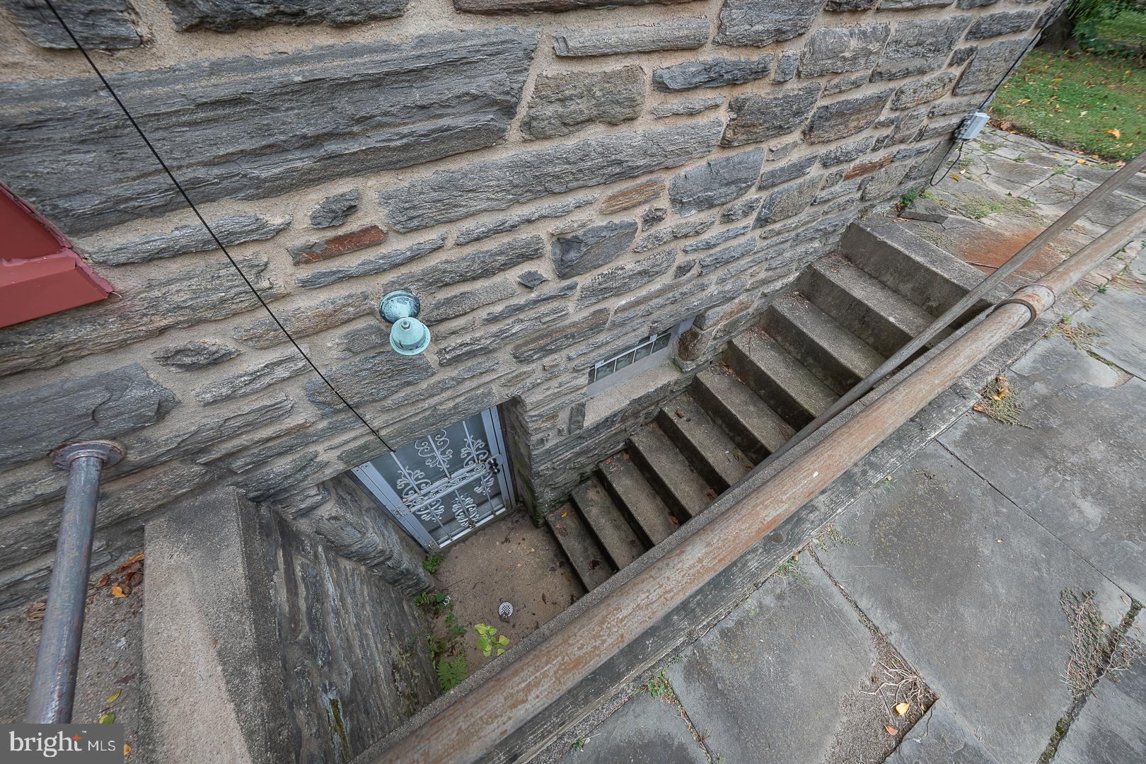 EAST OAK LANE - Residential