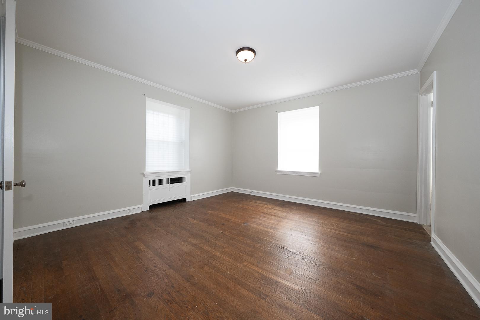 EAST OAK LANE - Residential