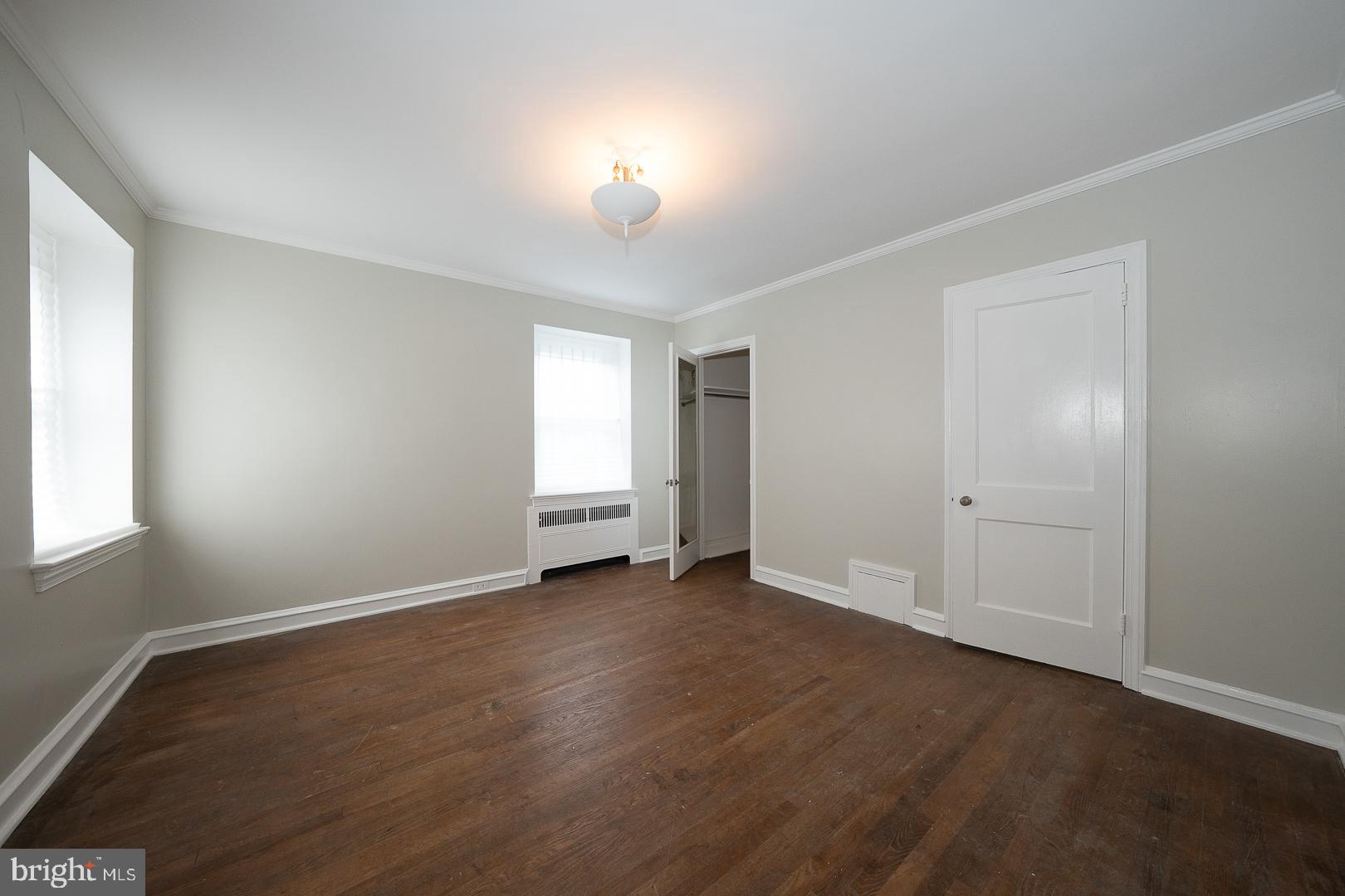 EAST OAK LANE - Residential