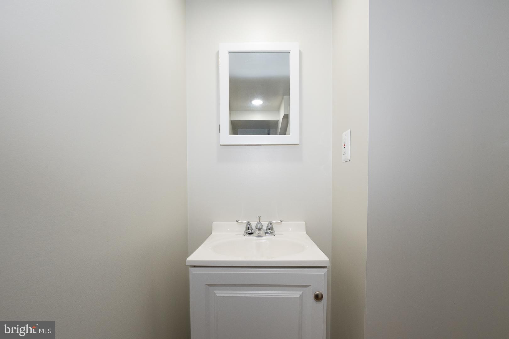 EAST OAK LANE - Residential