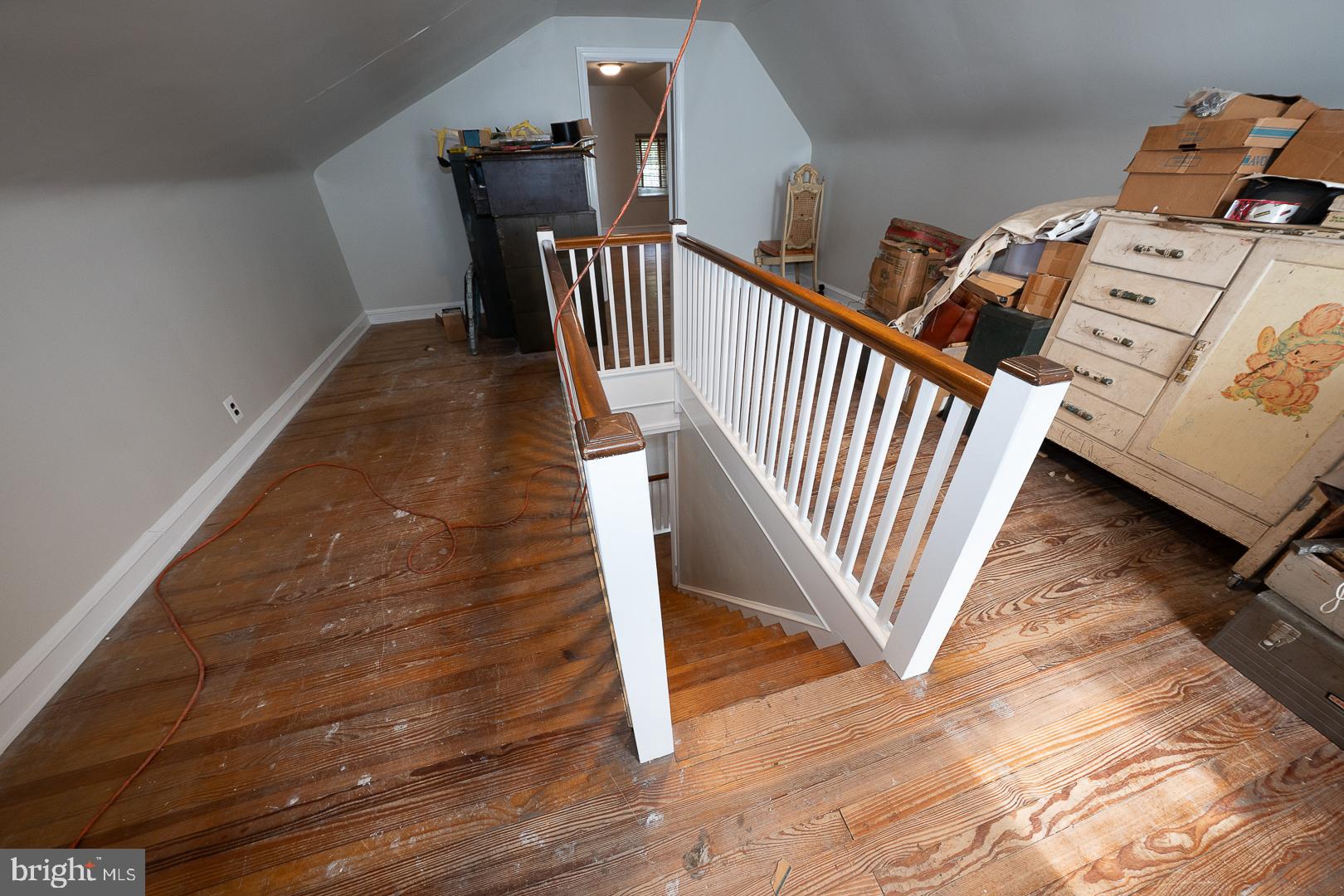 EAST OAK LANE - Residential