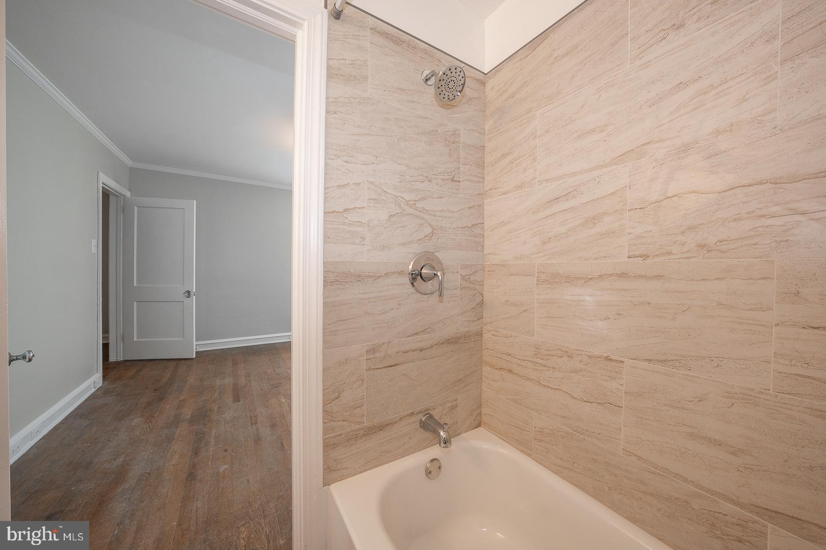 EAST OAK LANE - Residential