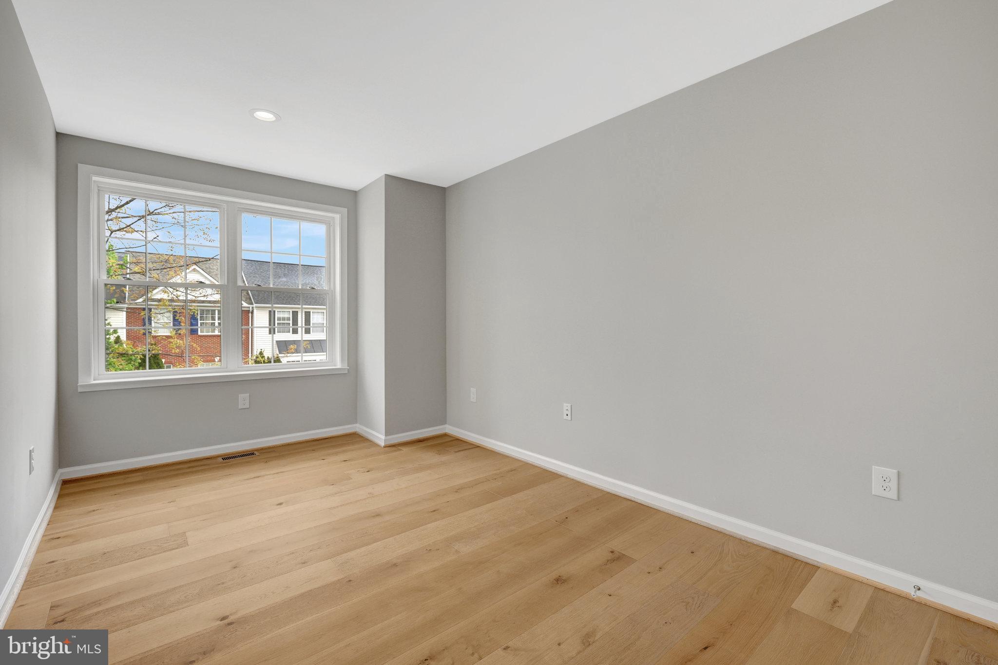 SHEFFIELD MANOR - Residential