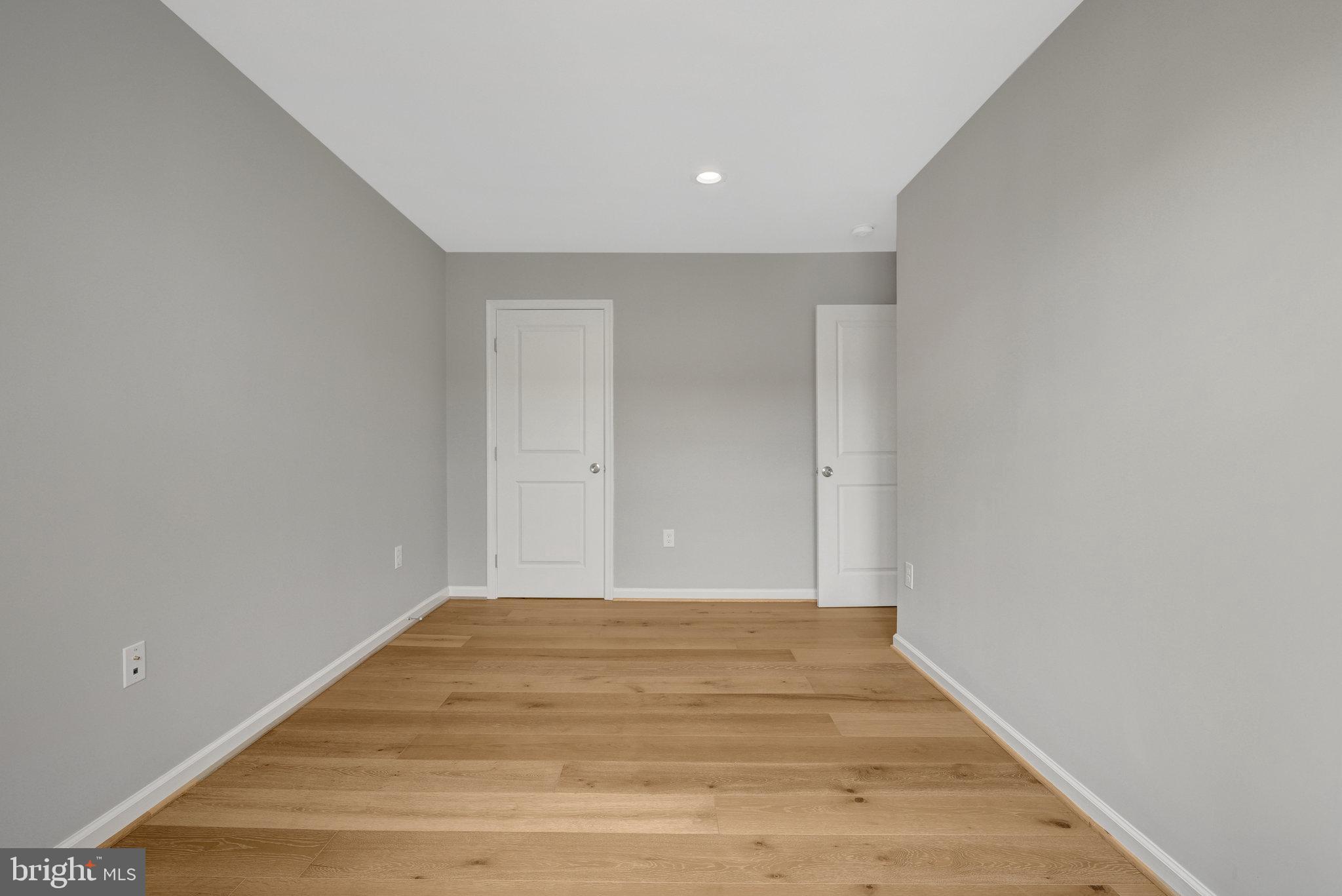 SHEFFIELD MANOR - Residential