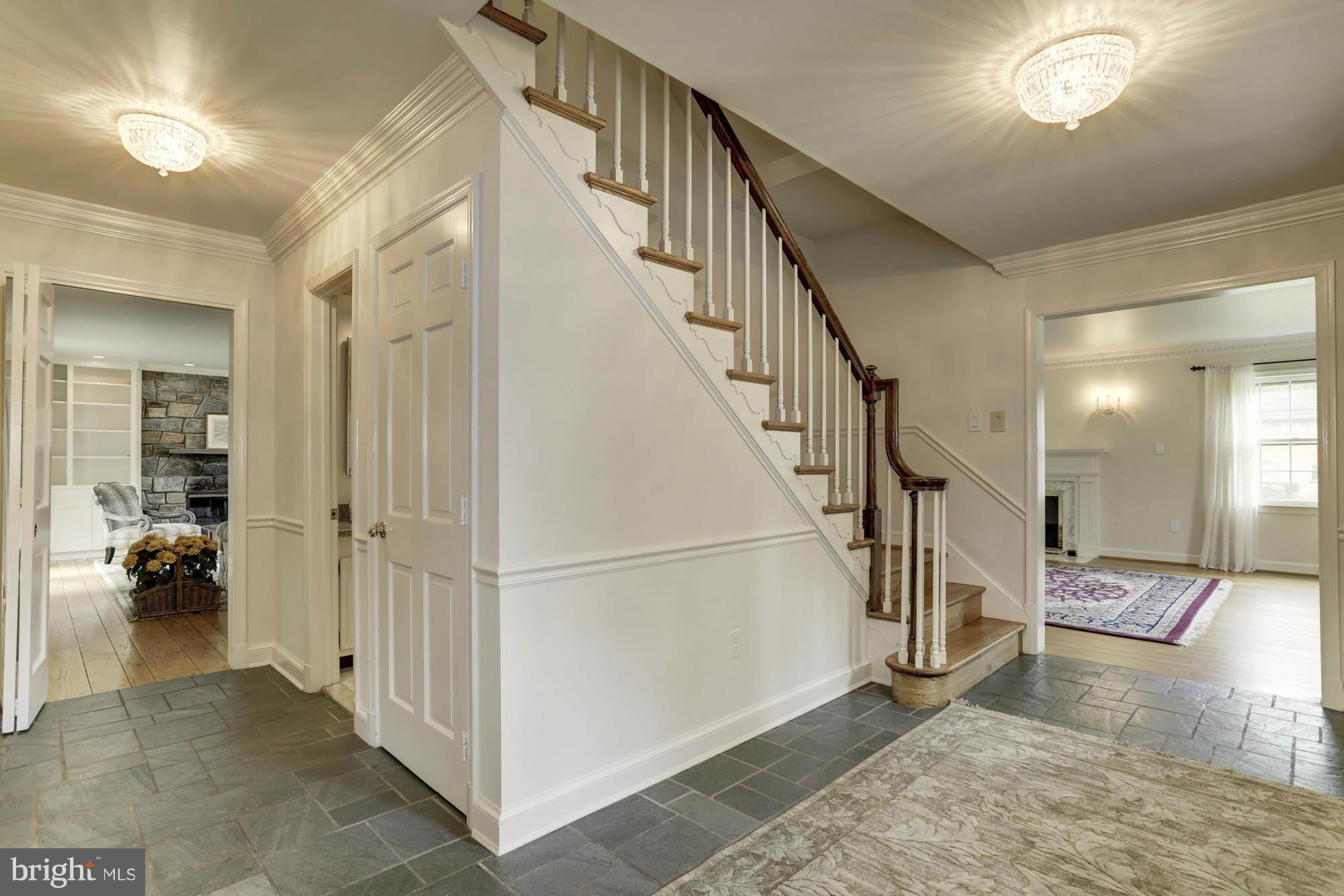 BRADLEY MANOR - Residential