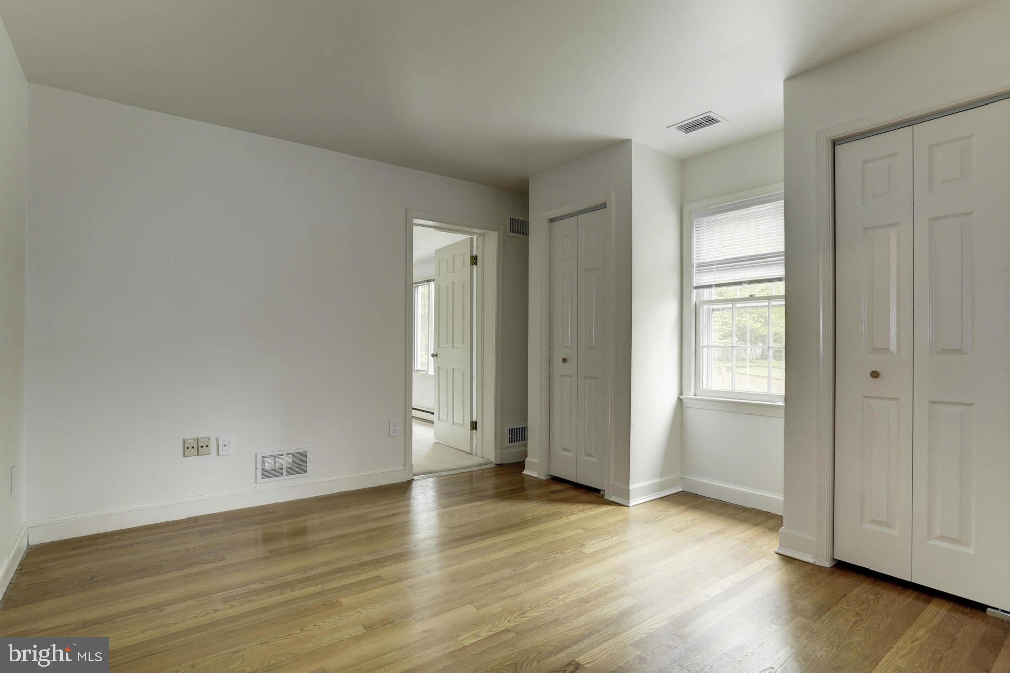 BRADLEY MANOR - Residential