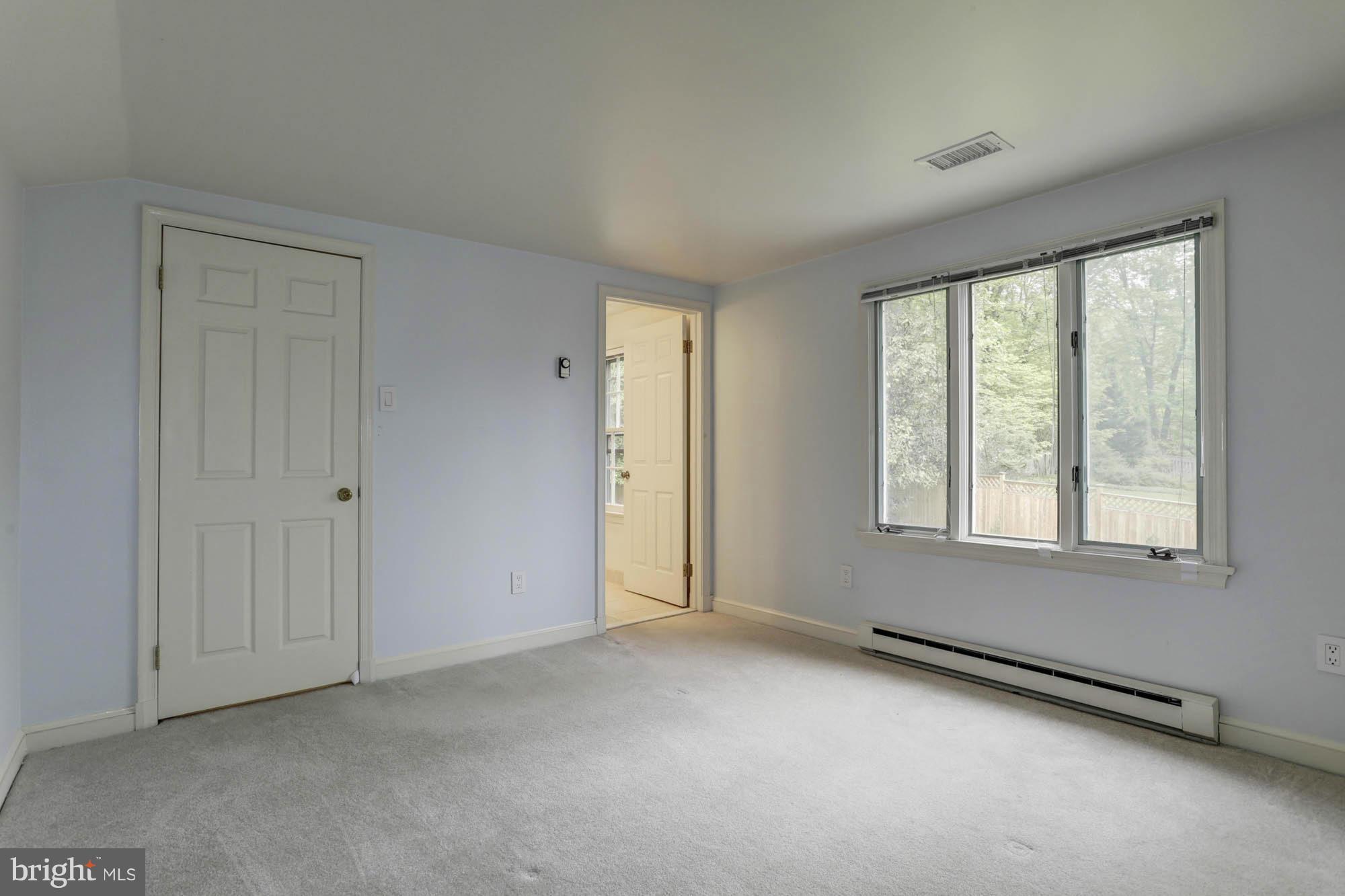 BRADLEY MANOR - Residential