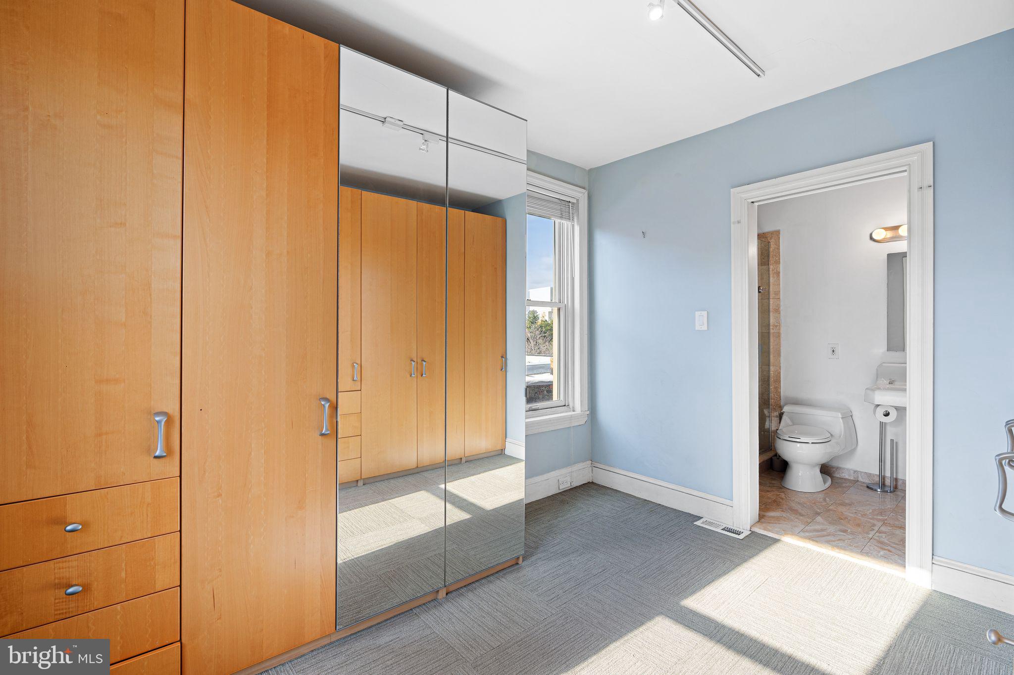 FAIRMOUNT - Residential